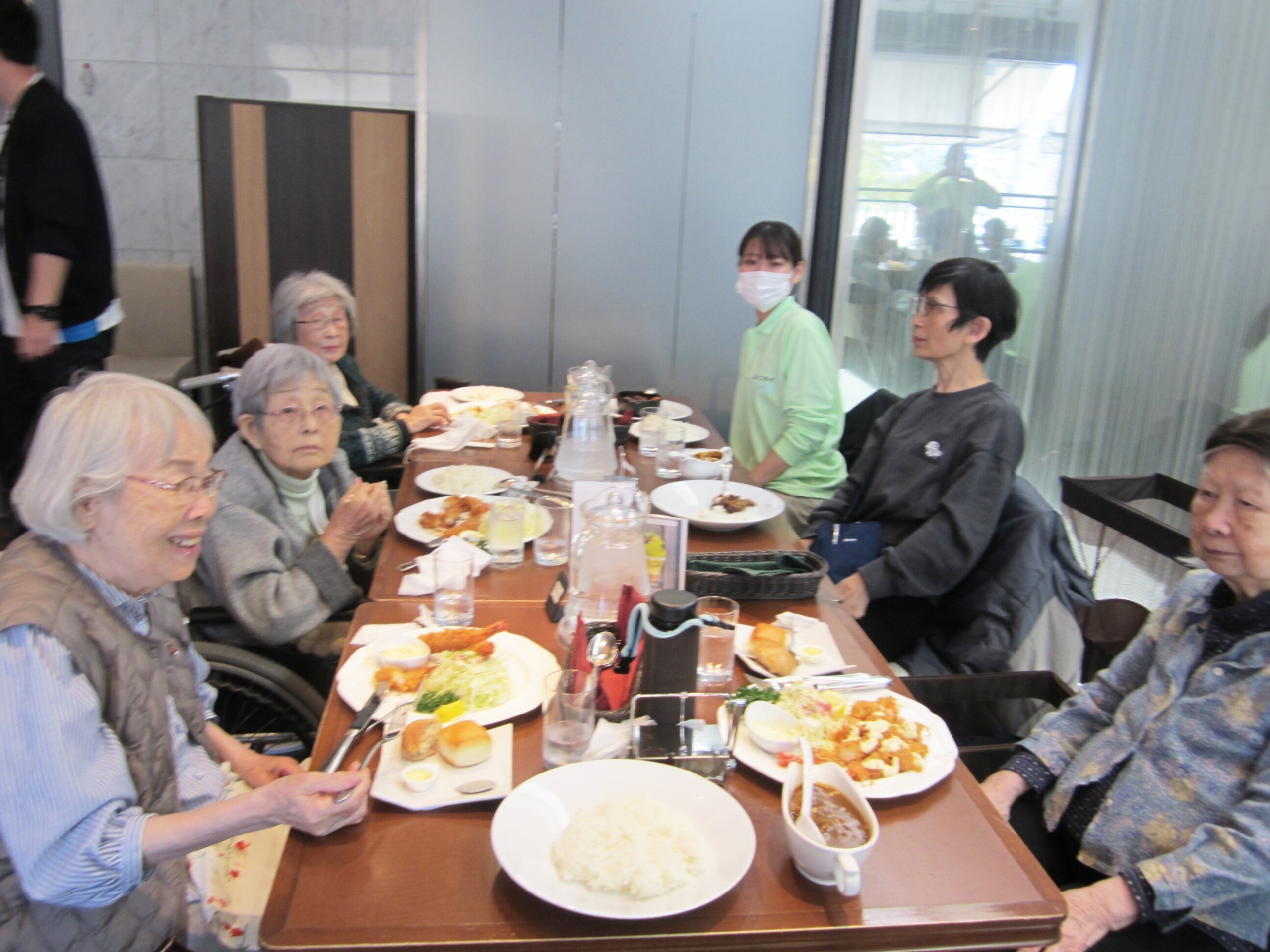 上野動物園見物-2　ニチイホーム川口