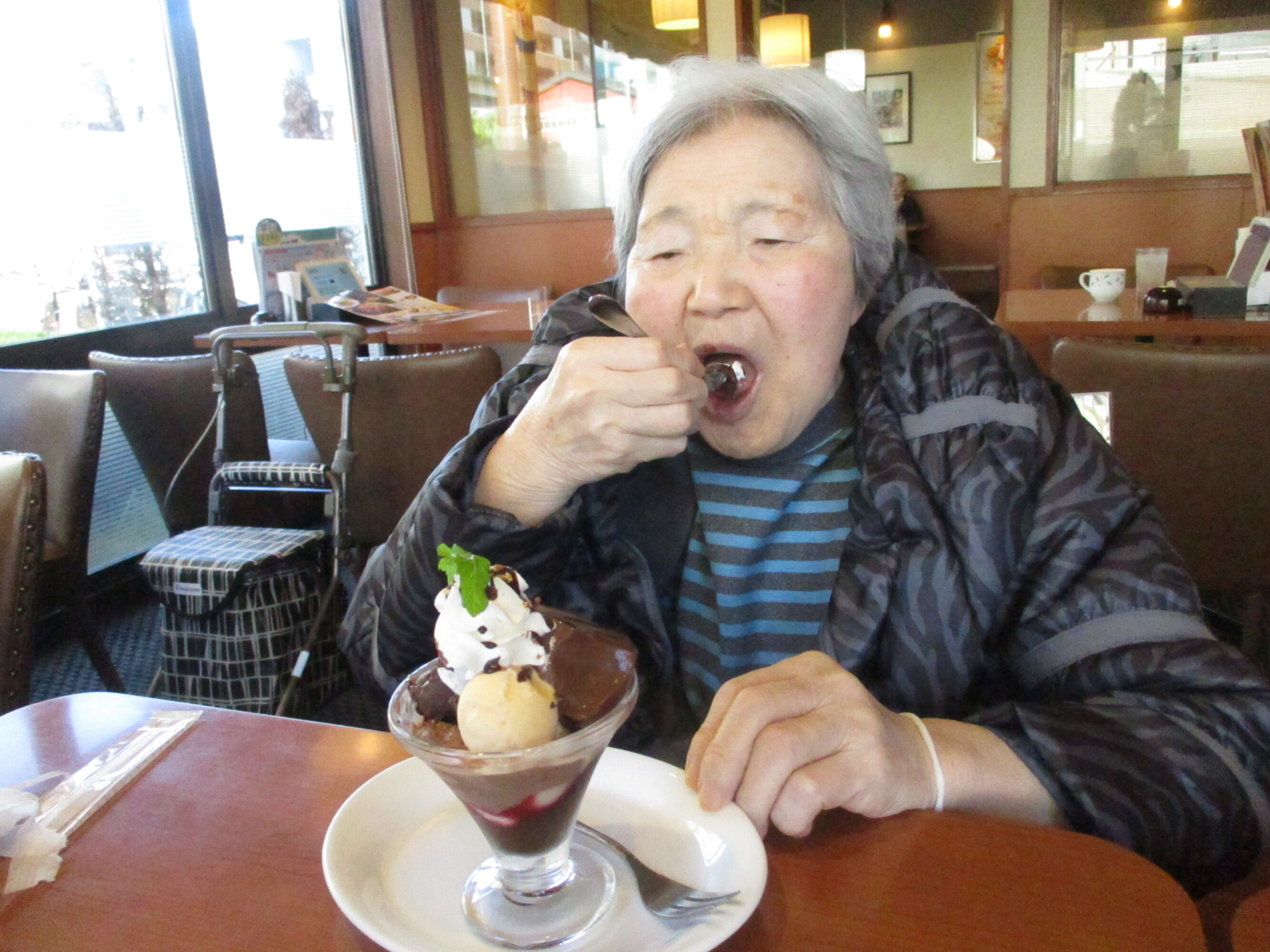 外食-4　ニチイホーム久が原