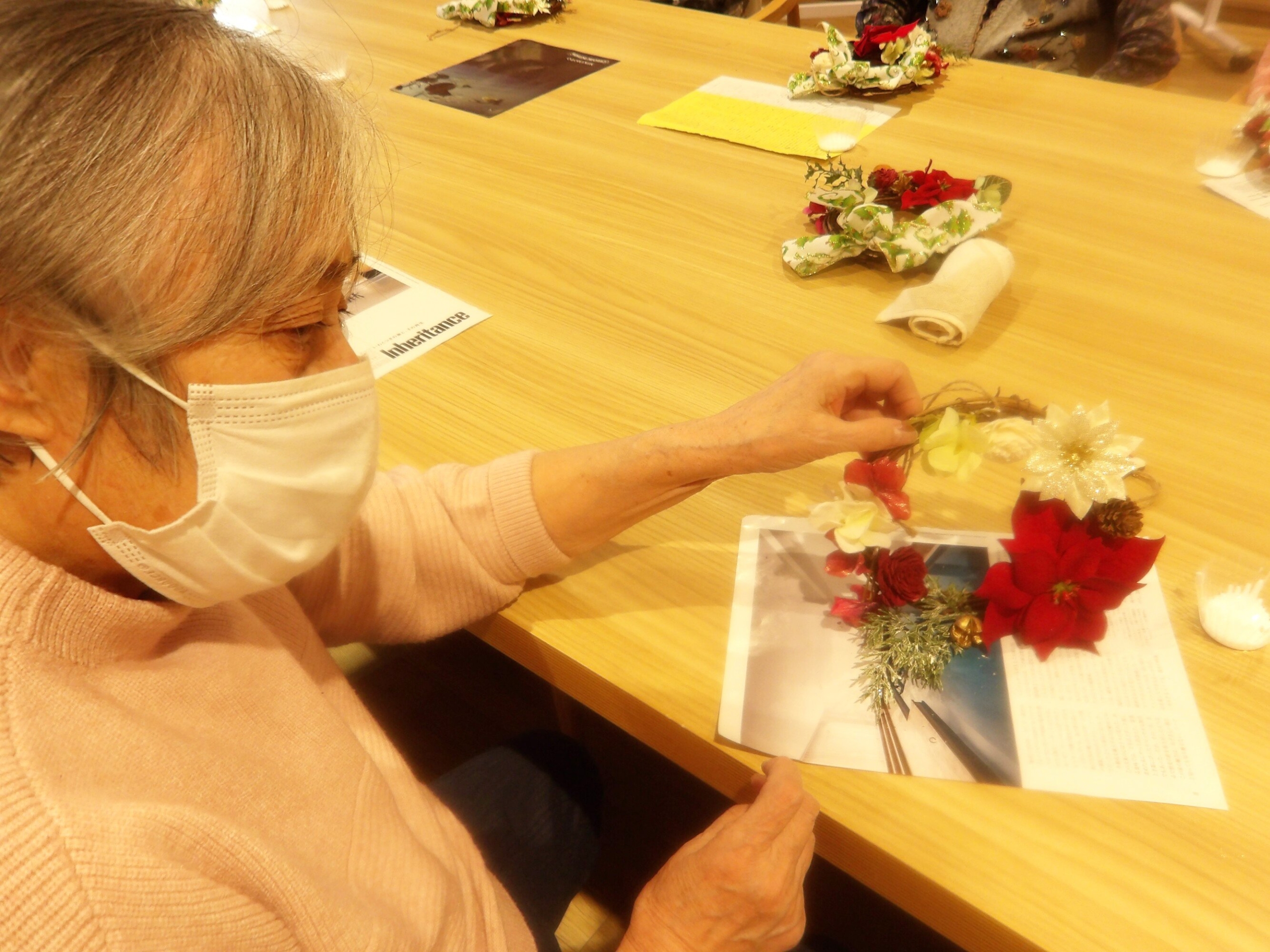 クリスマスリースづくり-4 ニチイホーム南大井