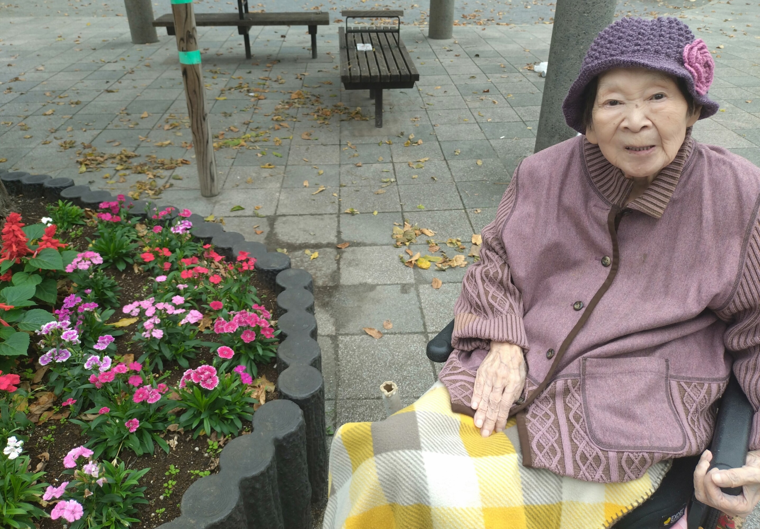 近隣の公園へお散歩-3 ニチイホーム南品川