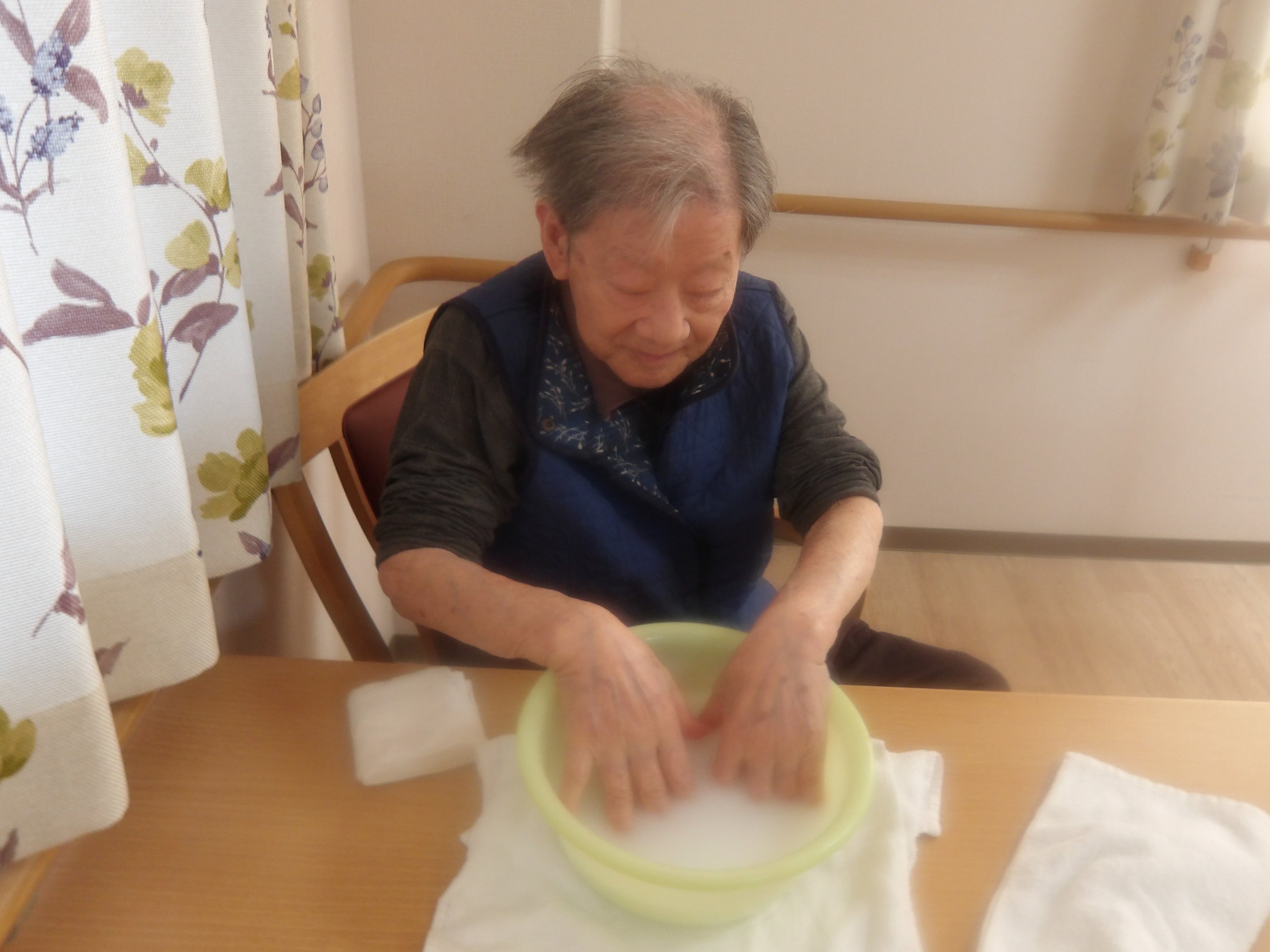 手浴-4　ニチイホーム練馬高野台