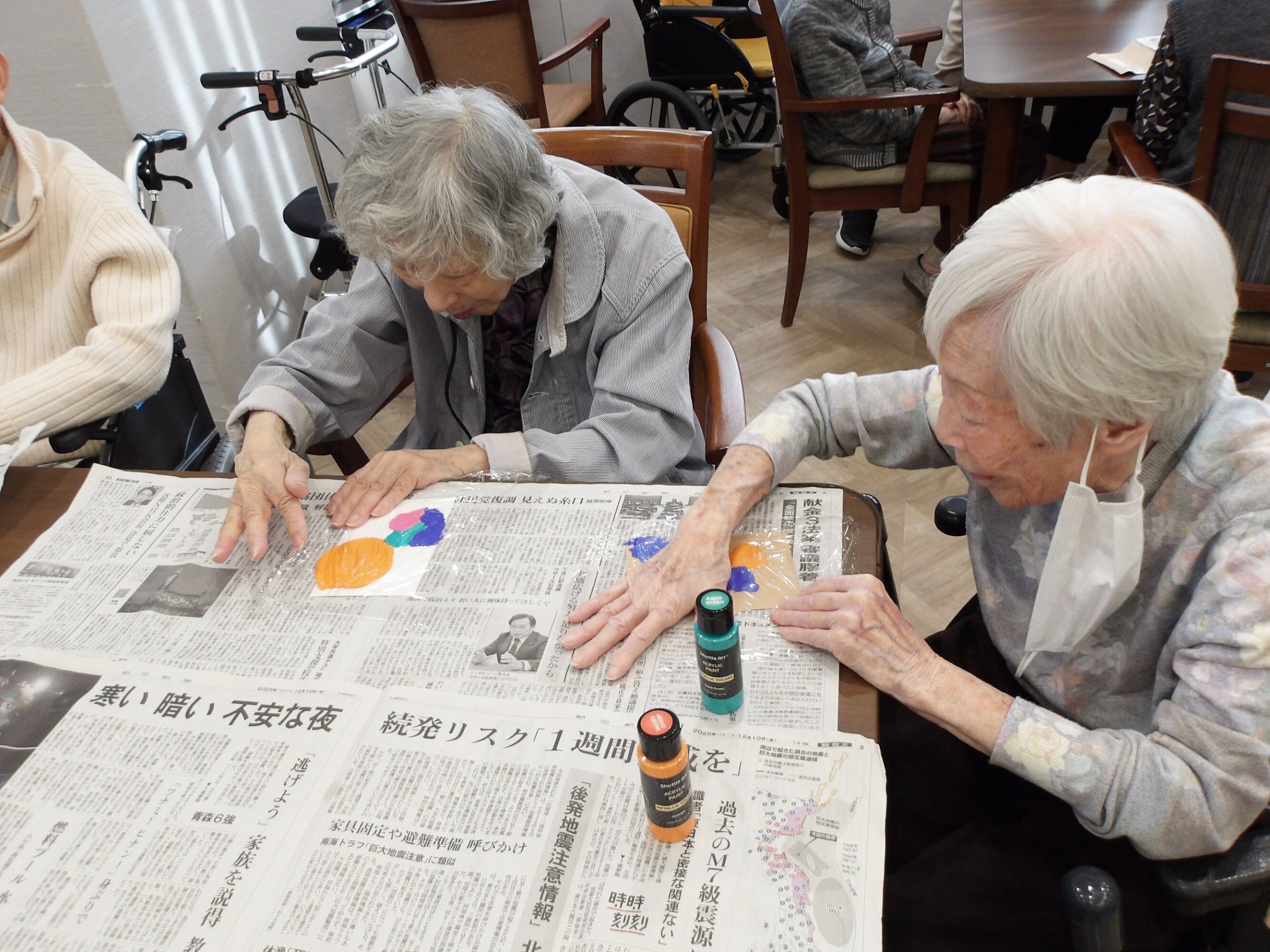 クリスマスカード作り-2　ニチイホーム野方