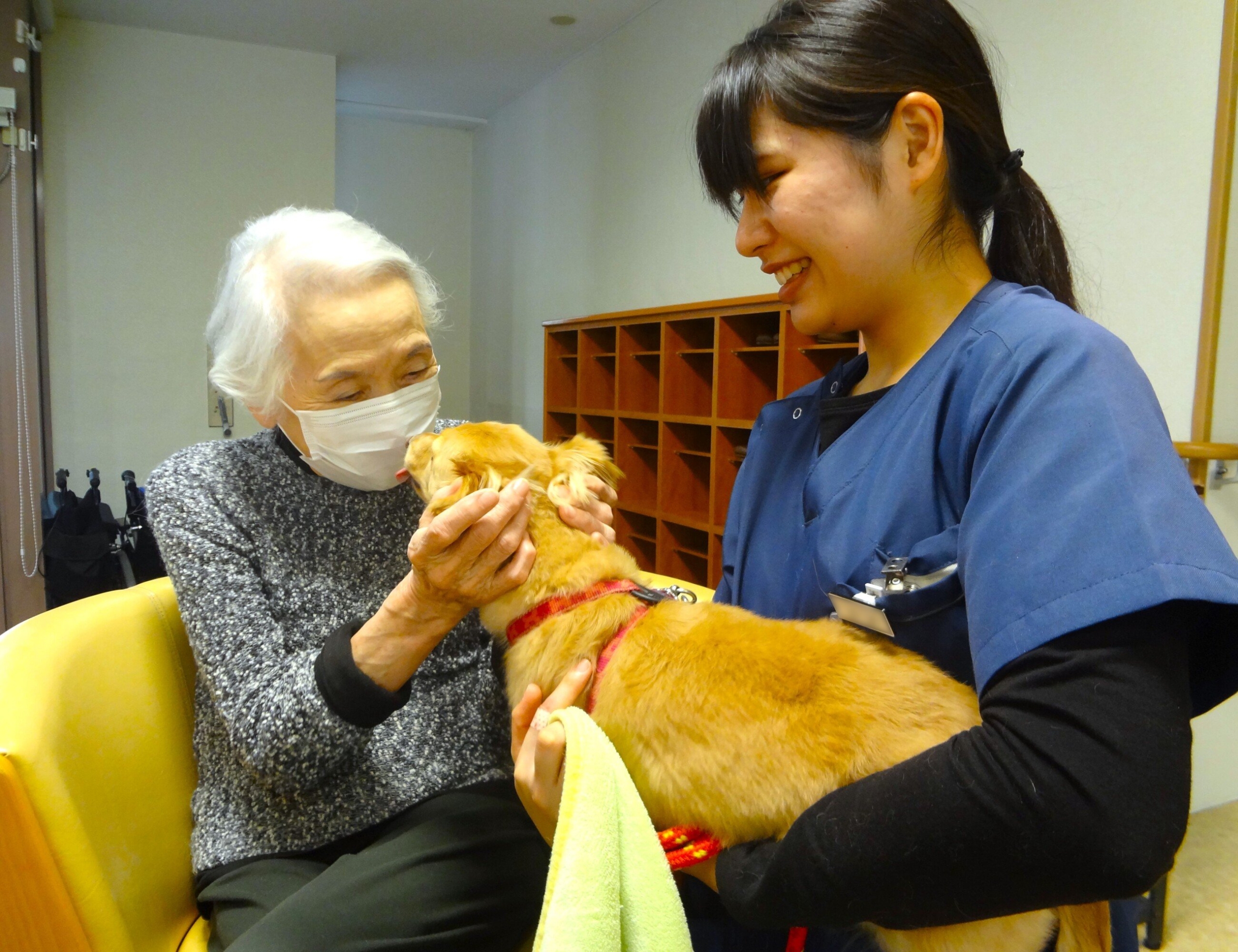 アニマルセラピー-1　ニチイホーム鷺沼南