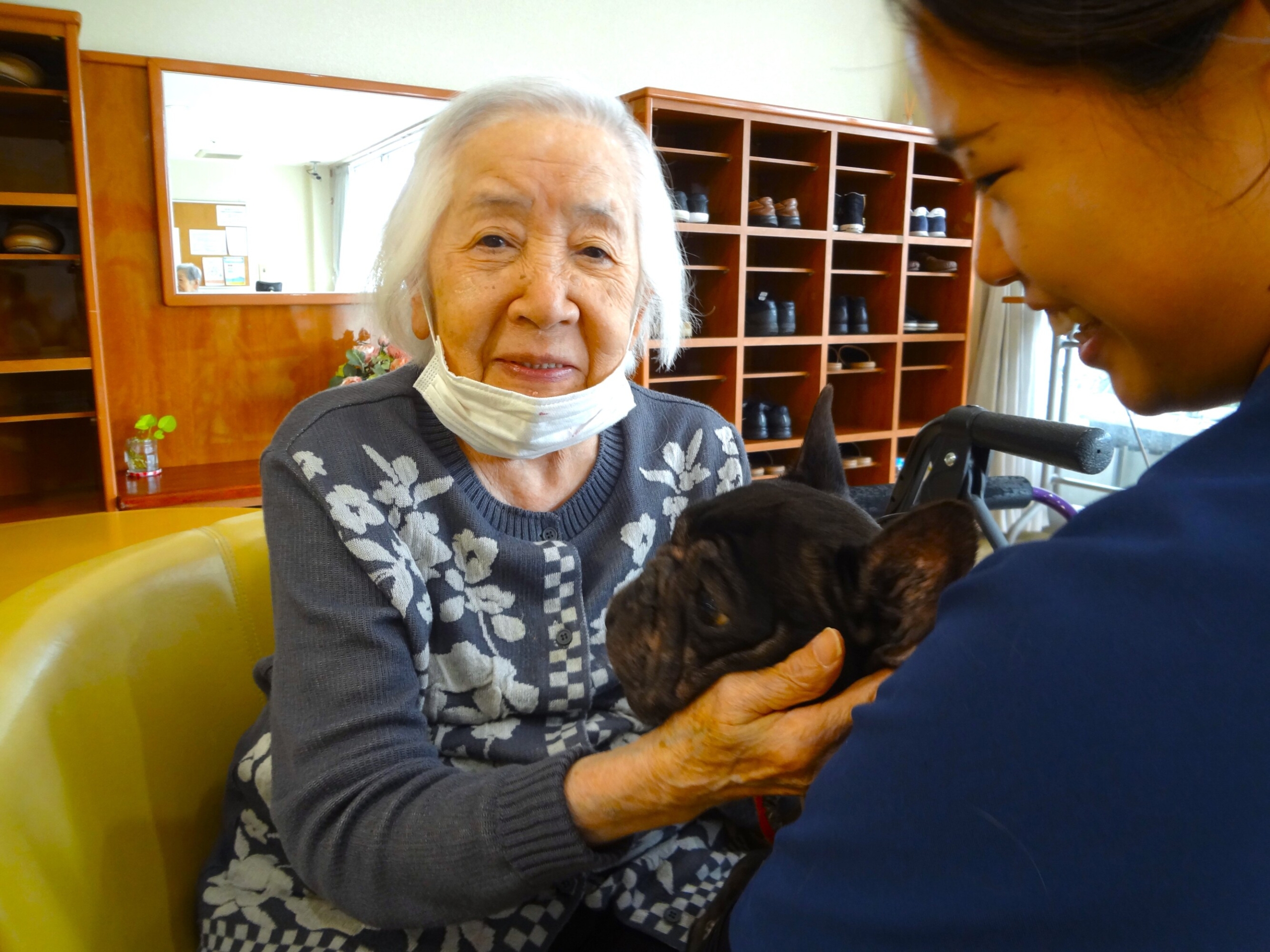 アニマルセラピー-3　ニチイホーム鷺沼南