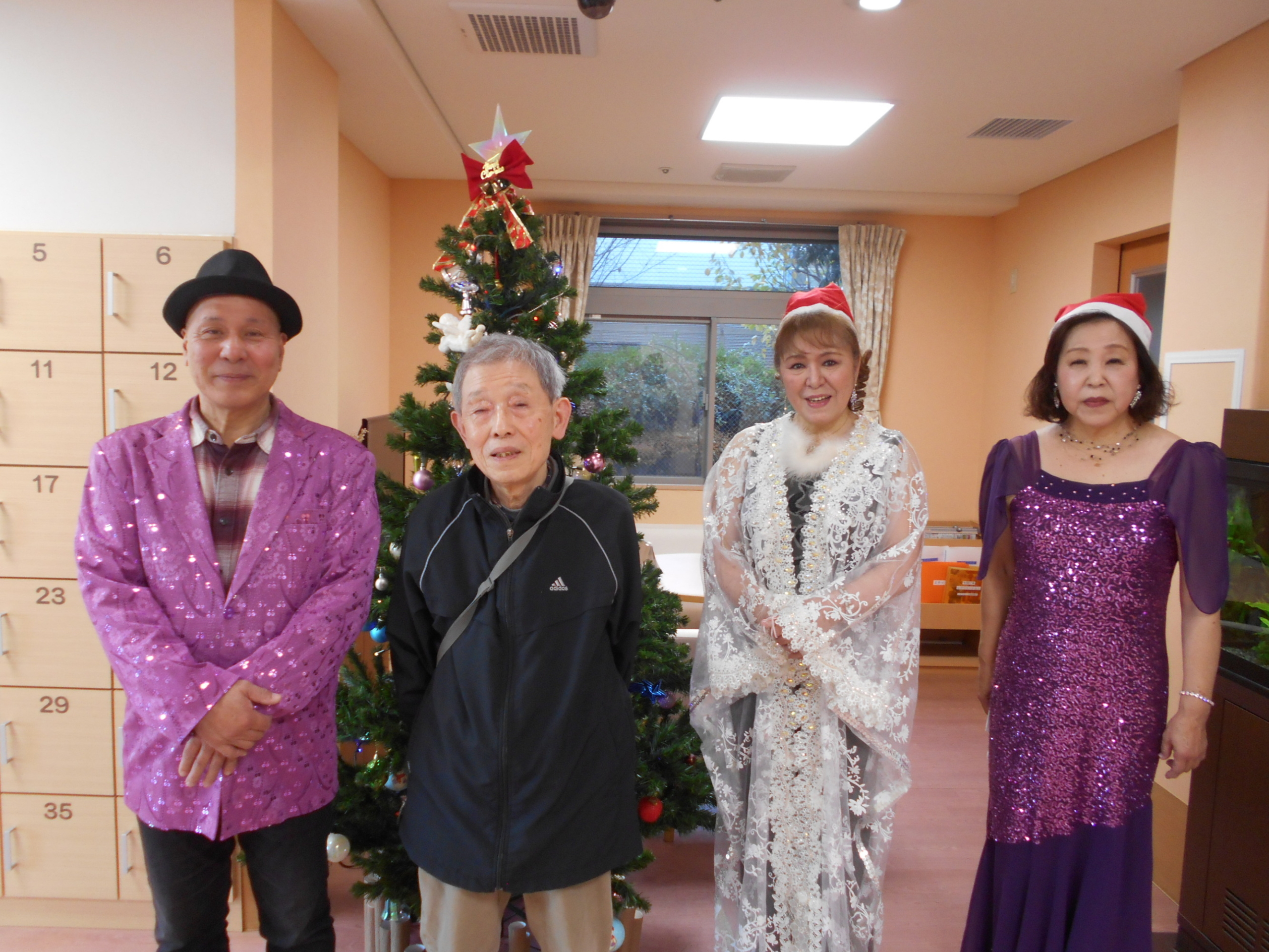 クリスマスコンサート-4　ニチイホーム西武柳沢