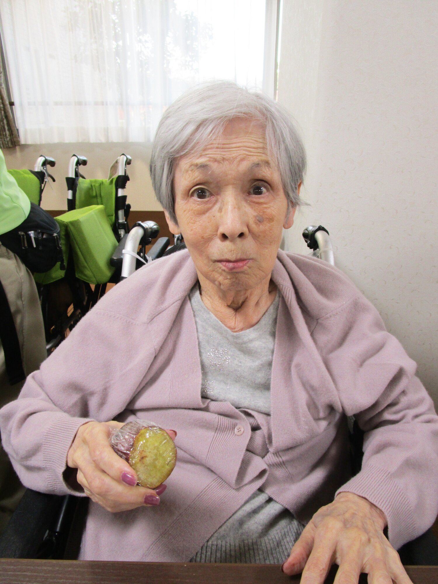 毎年好評の焼き芋-3　ニチイホーム成城