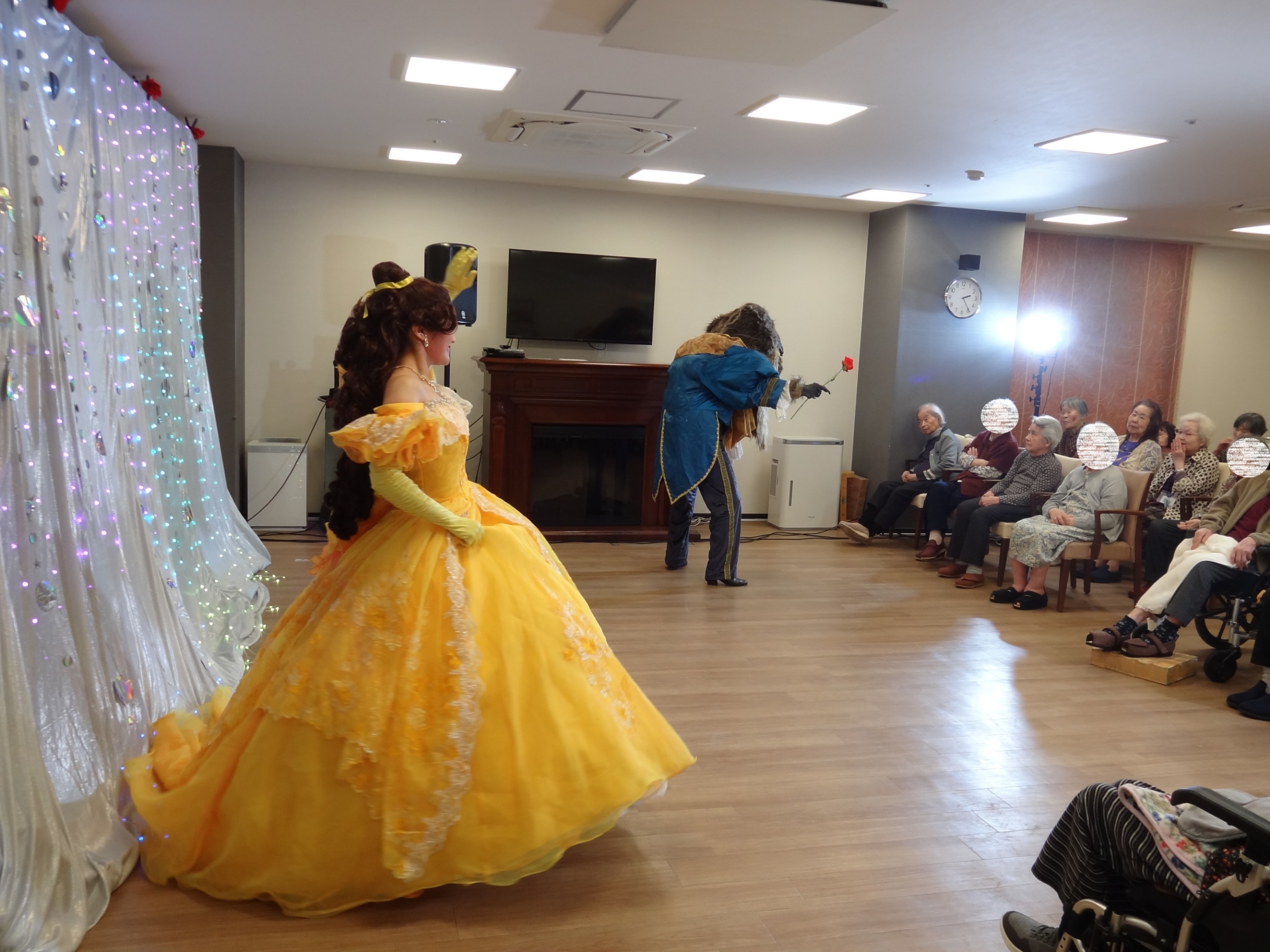 呼華歌劇団、再来！！-4　ニチイホーム渋谷本町