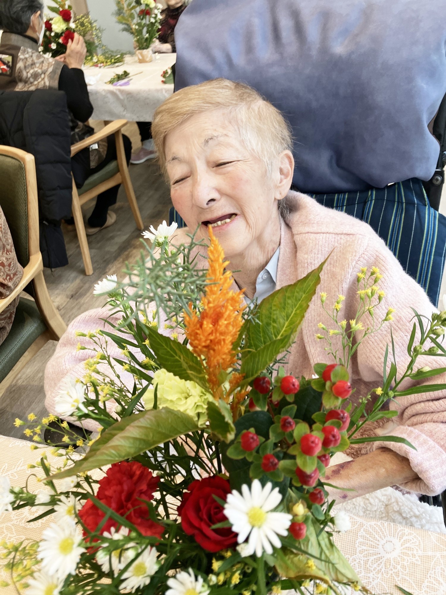 12月フラワーアレンジメント-3 ニチイホーム杉並松庵