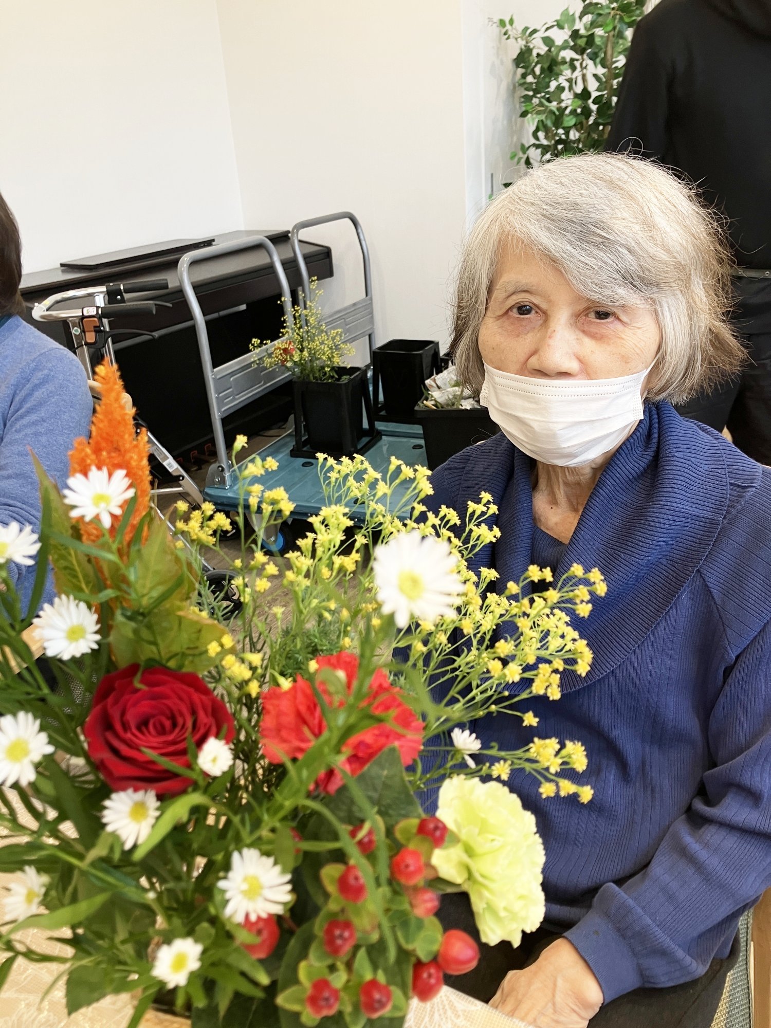 12月フラワーアレンジメント-5 ニチイホーム杉並松庵