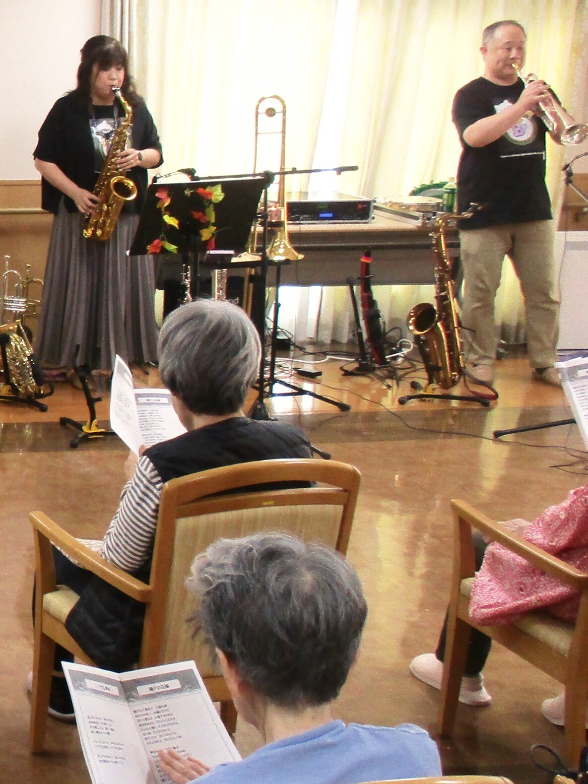 秋空へ響き渡るハーモニー-1 ニチイホーム墨田