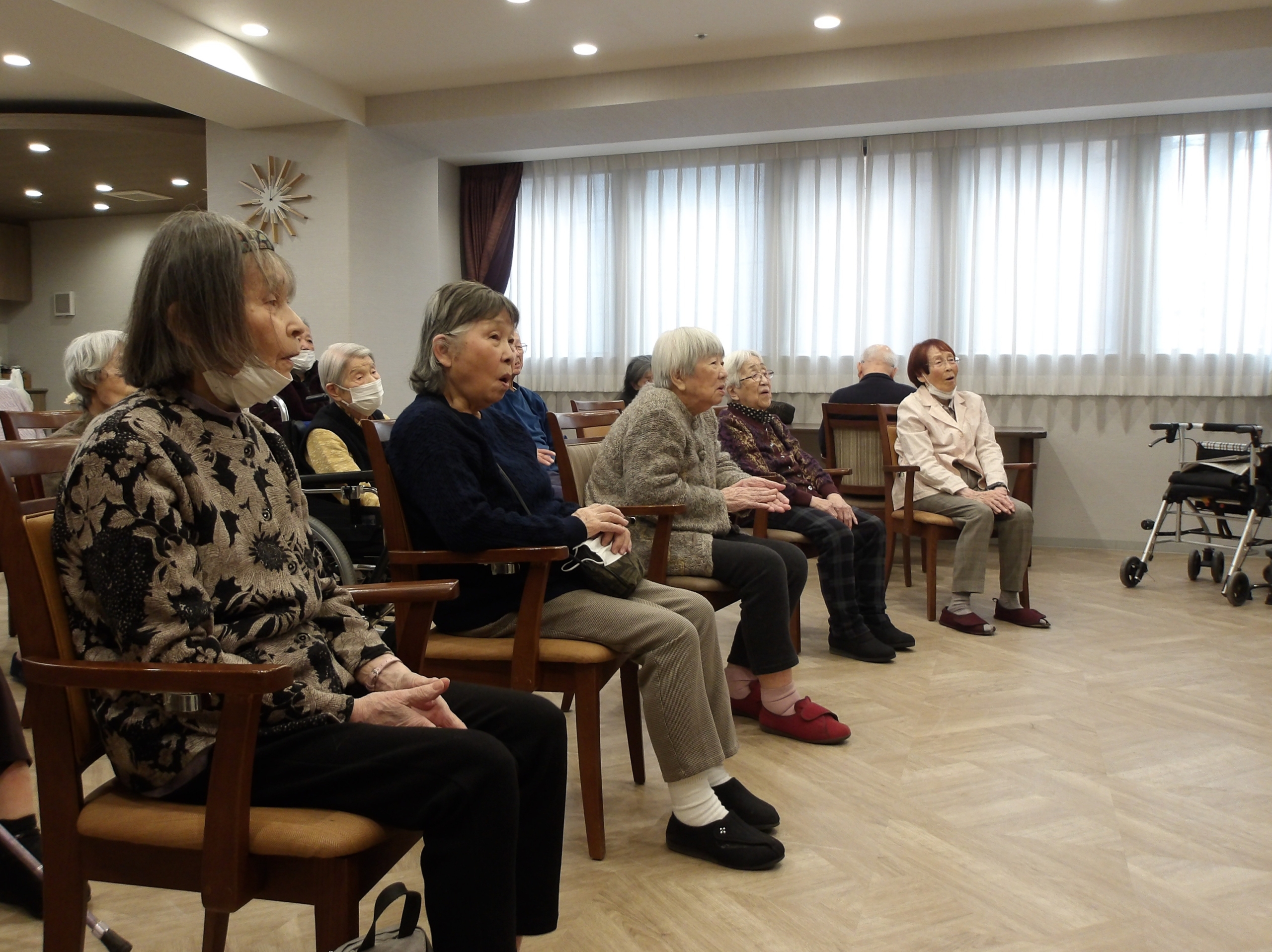 ニチイホーム野方リトミック２