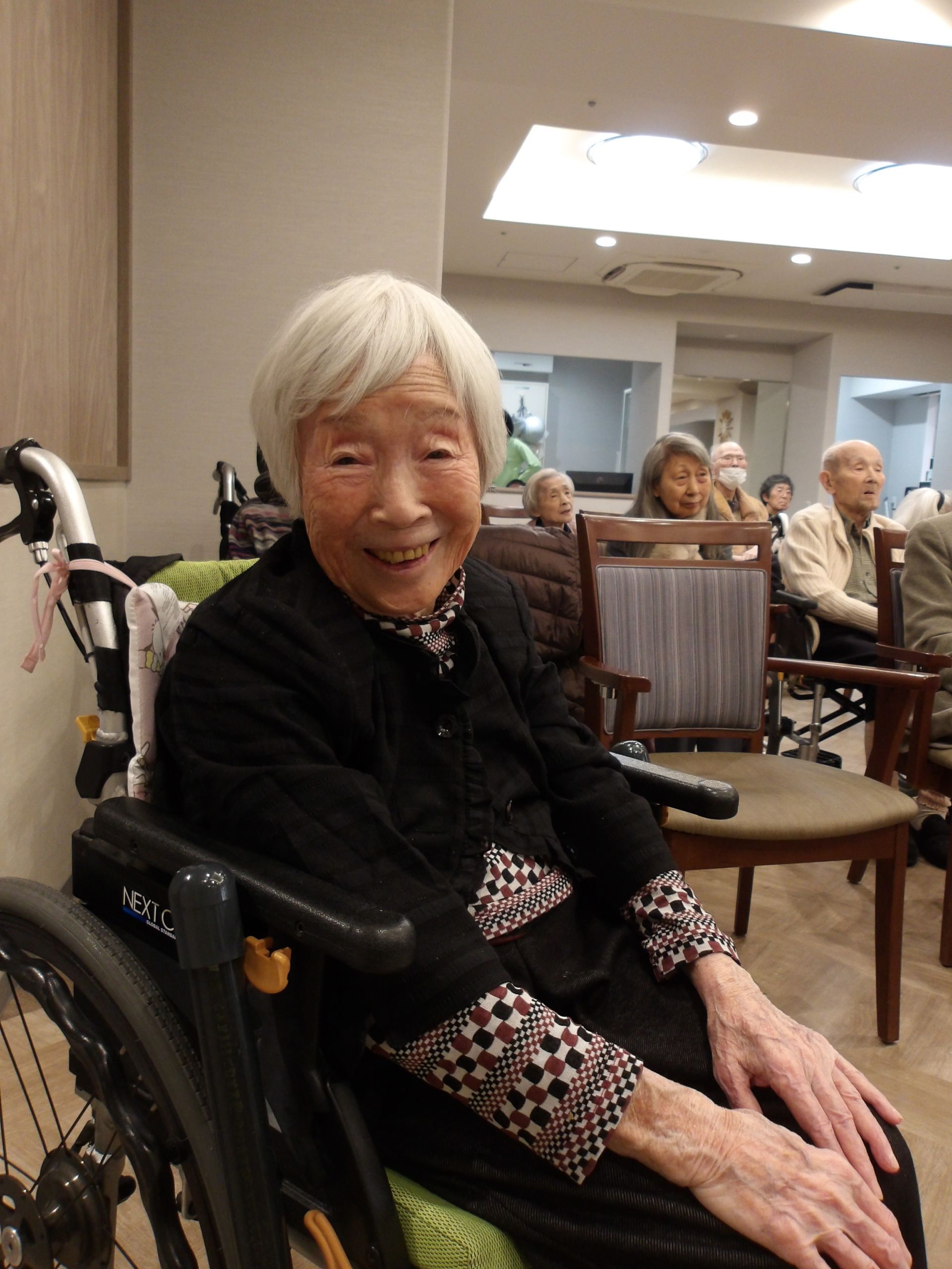 ニチイホーム野方リトミック６