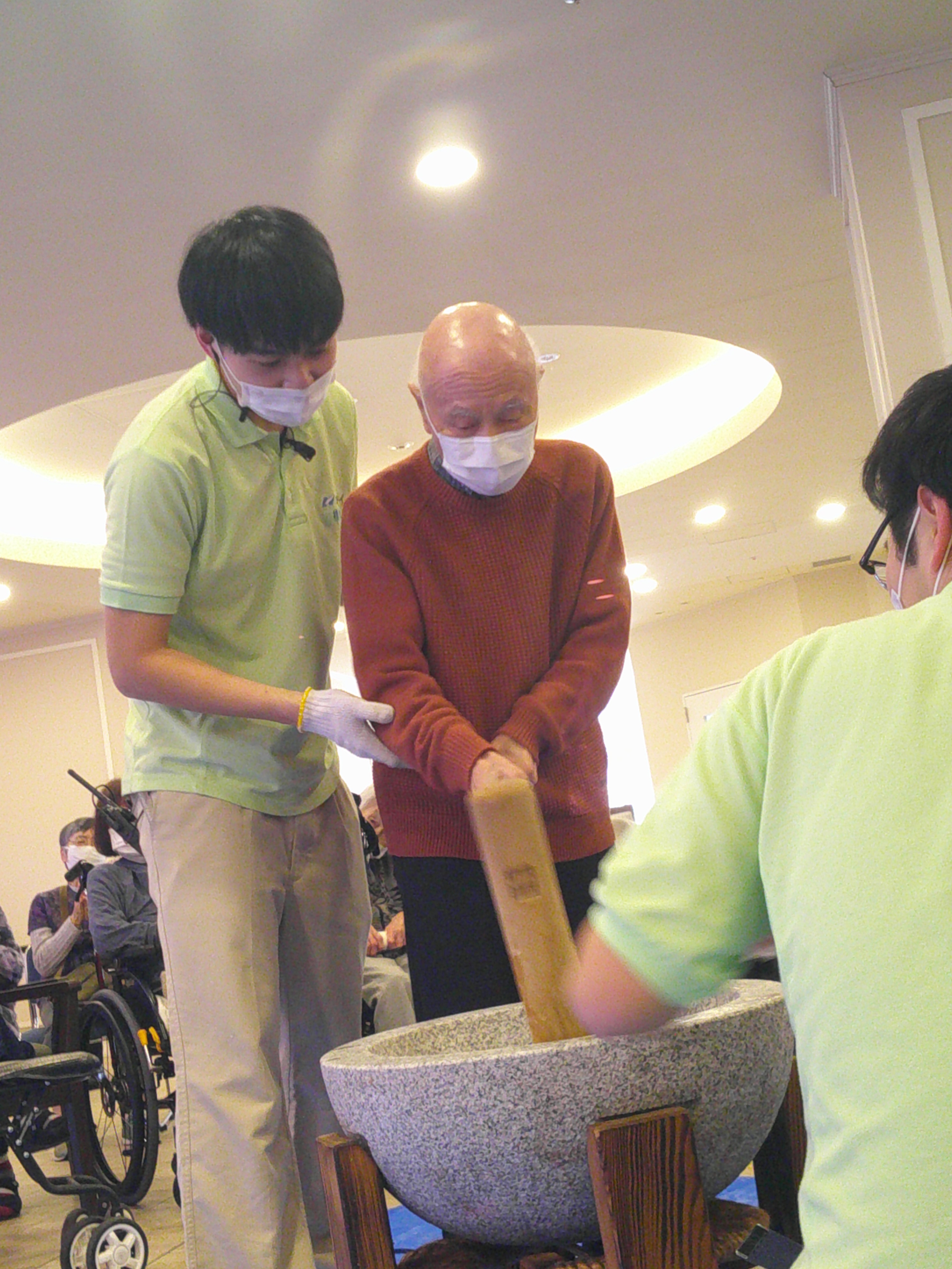 ニチイメゾン稲毛餅つき５