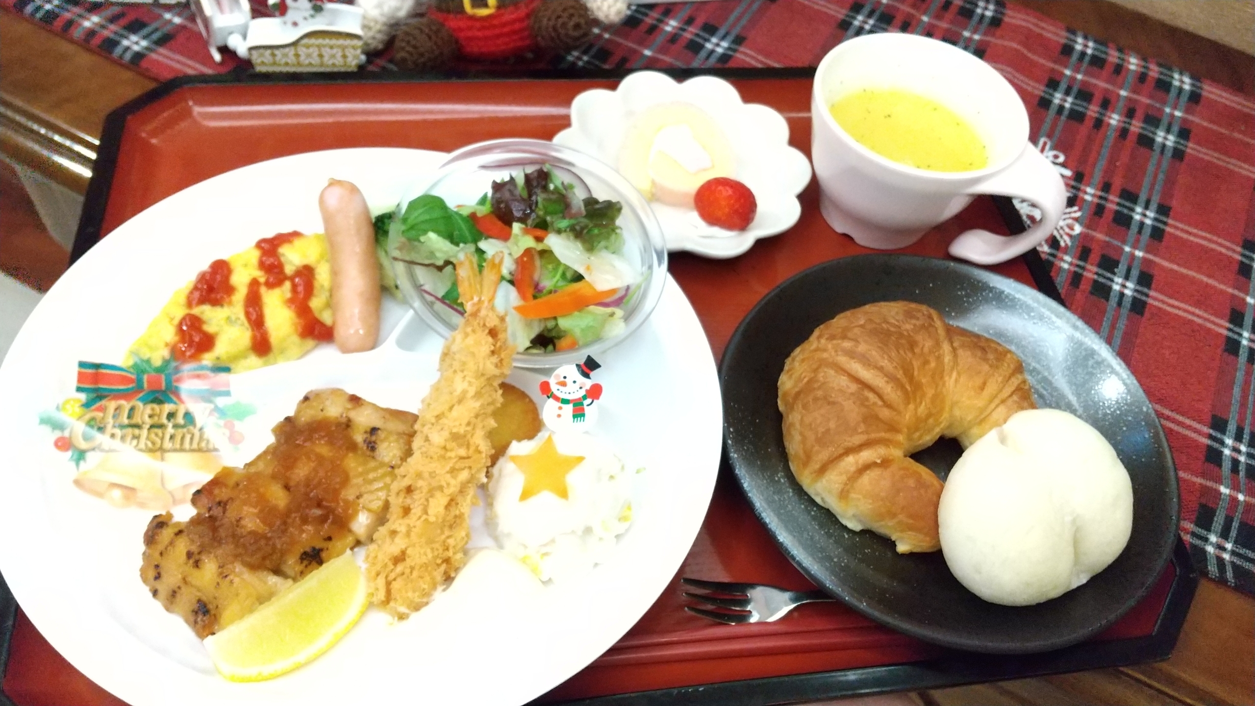 ニチイメゾン箕面船場20251221クリスマス１