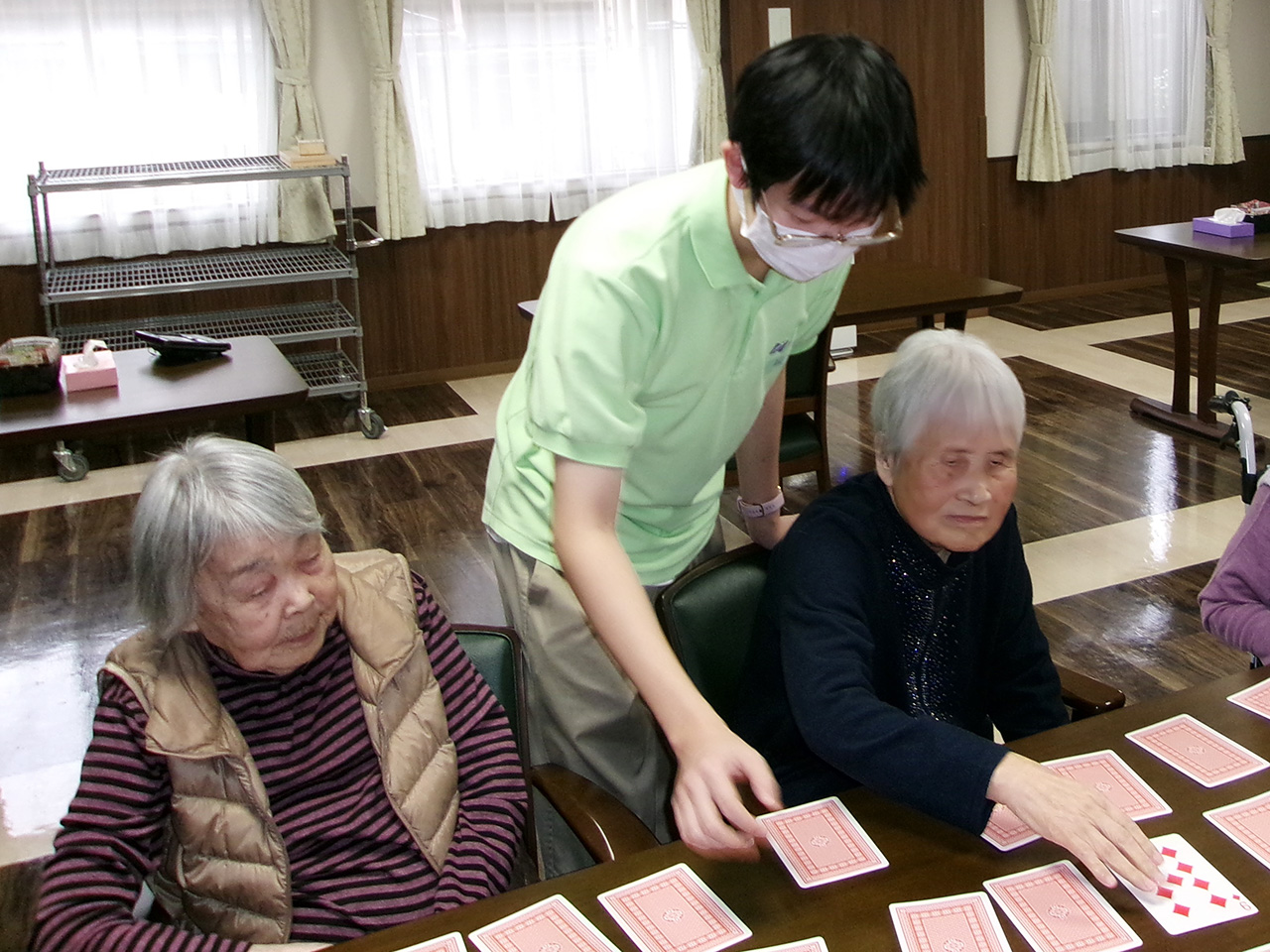 トランプ対決-2 ディーフェスタくずは