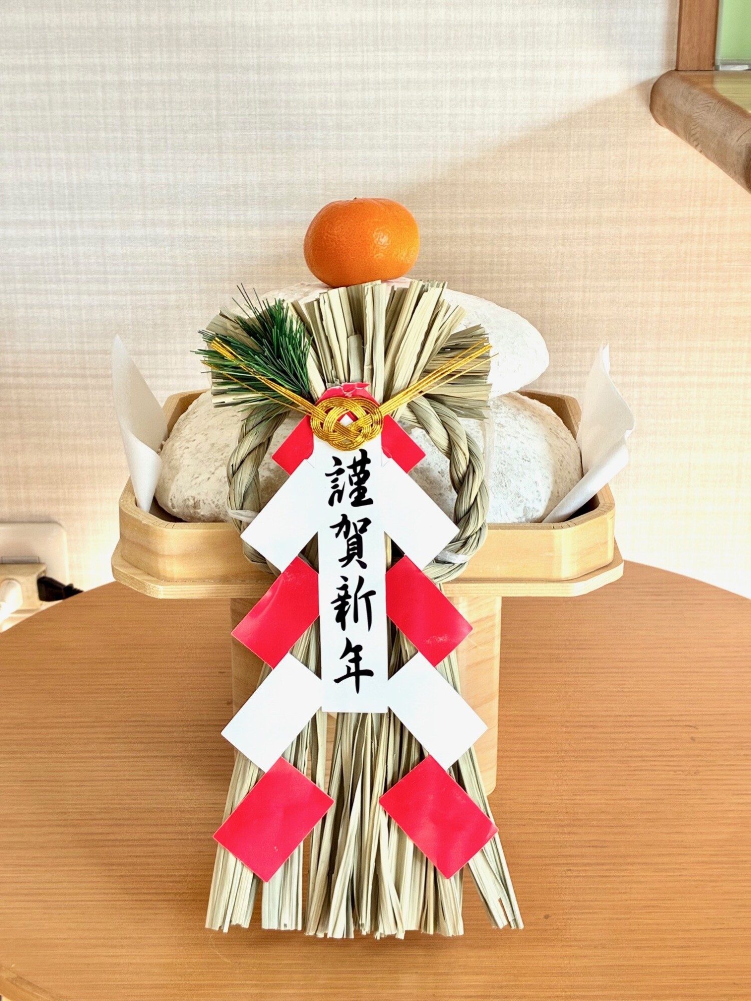 臼と杵の音に包まれて　新年を迎える餅つきの日-3　ニチイホームはるひ野