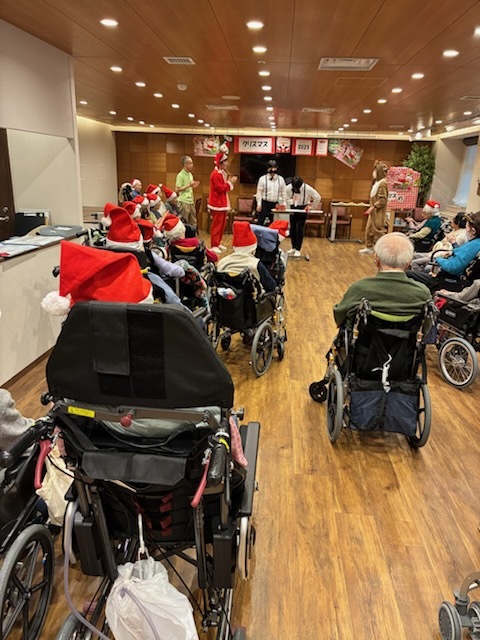 クリスマス会-3　ニチイホーム碑文谷