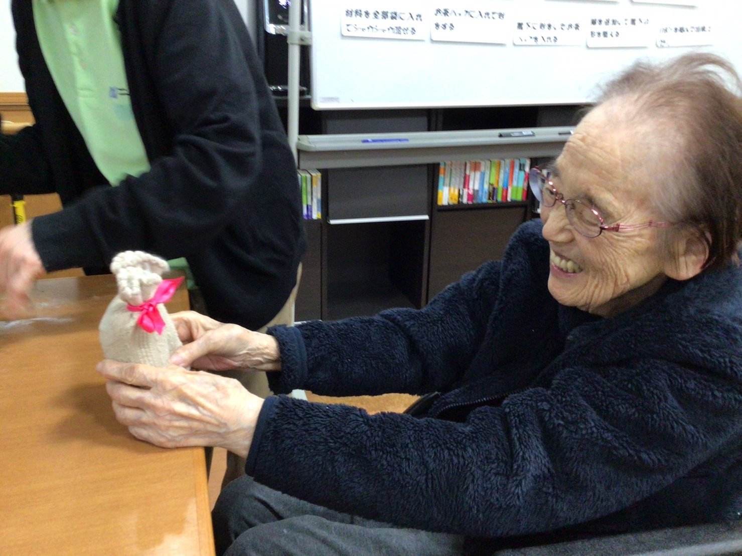 シューズキーパー作り-2　ニチイホーム板橋徳丸