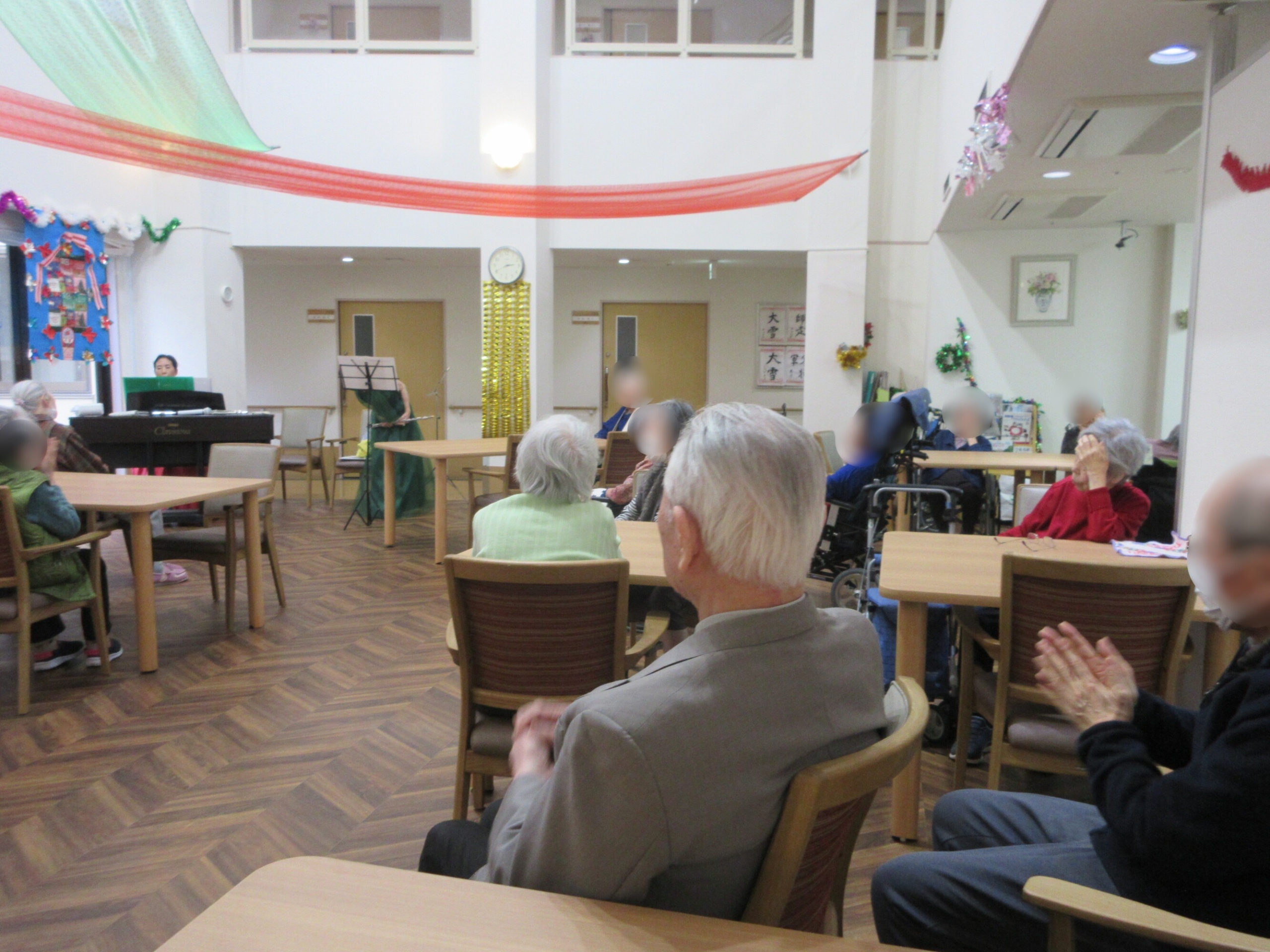 フルート演奏会-1　ニチイホーム国立