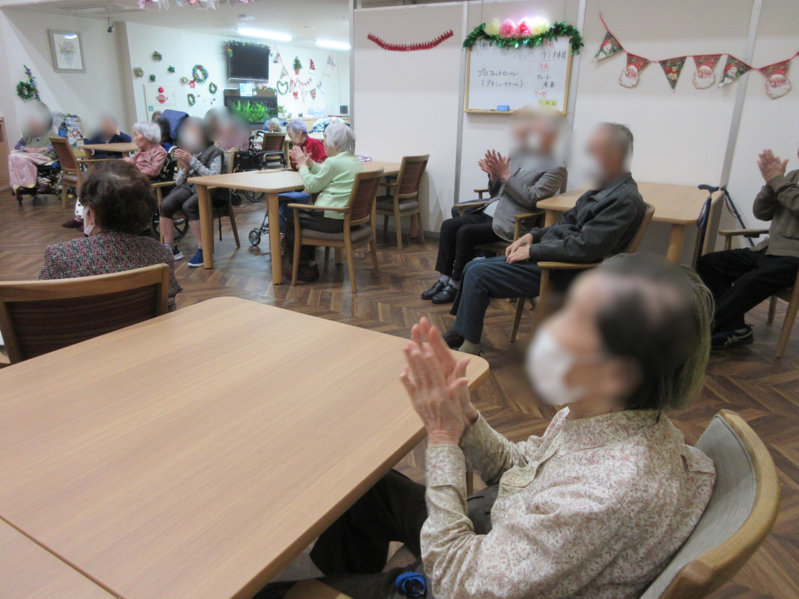 フルート演奏会-2　ニチイホーム国立