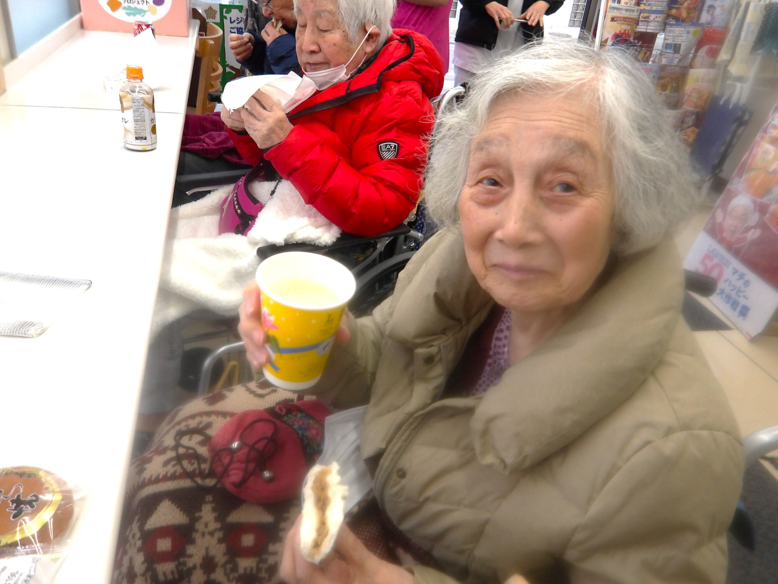 コンビニへお買い物-1　ニチイホーム南大井