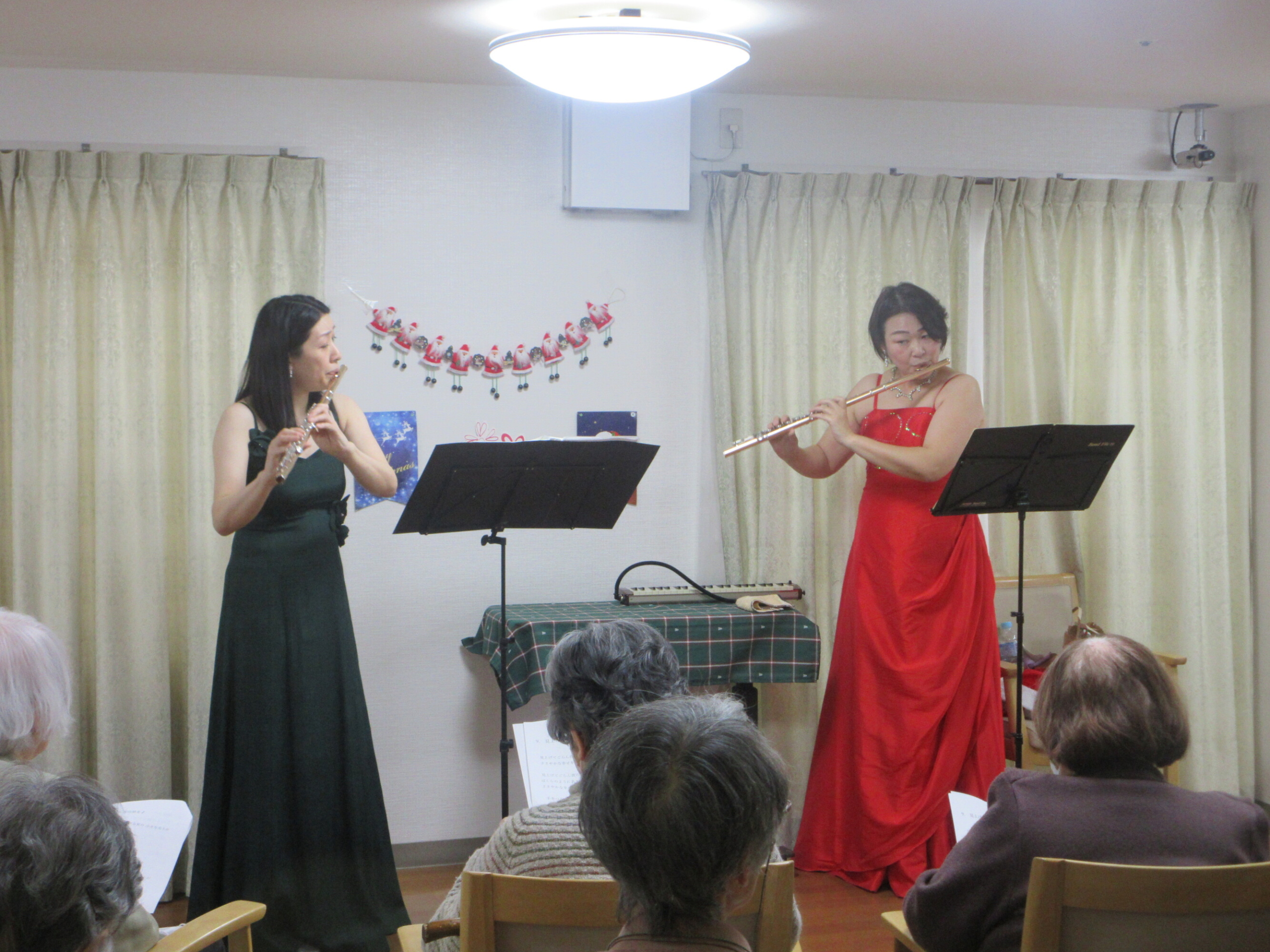 クリスマス会・ケーキイベント-1　ニチイホーム南大泉