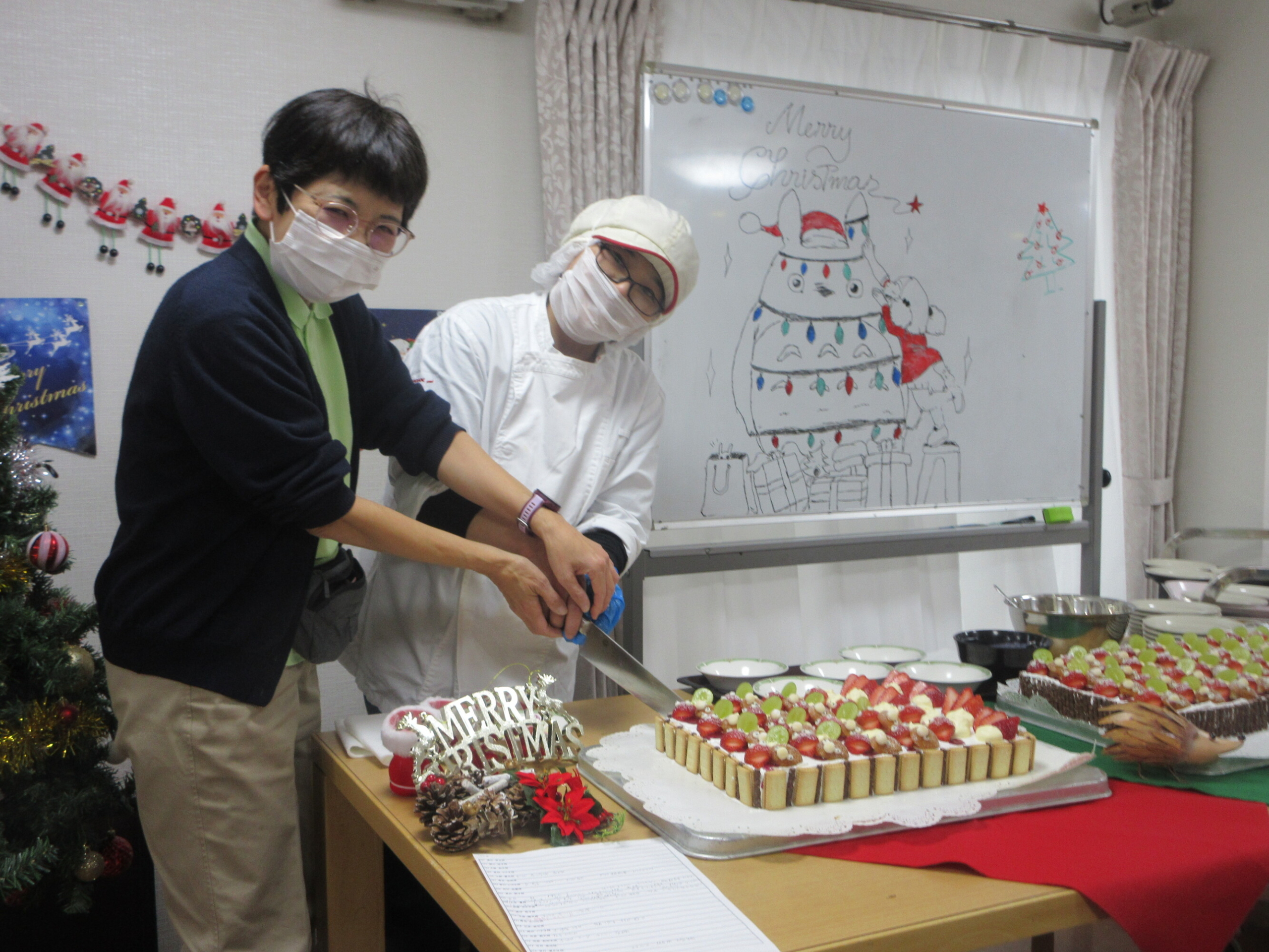 クリスマス会・ケーキイベント-3　ニチイホーム南大泉