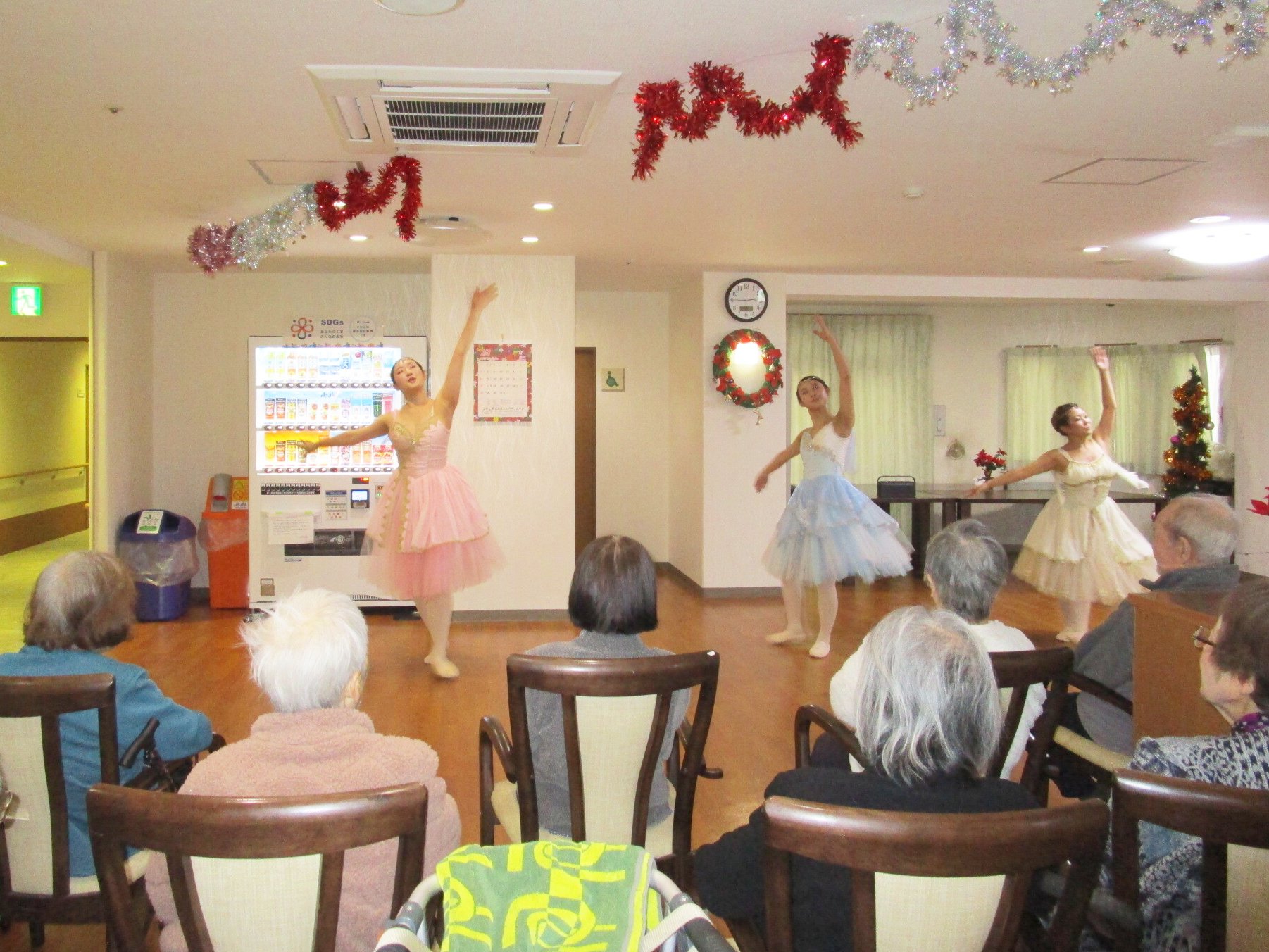 12月のアクティビティ-3　ニチイホーム三鷹