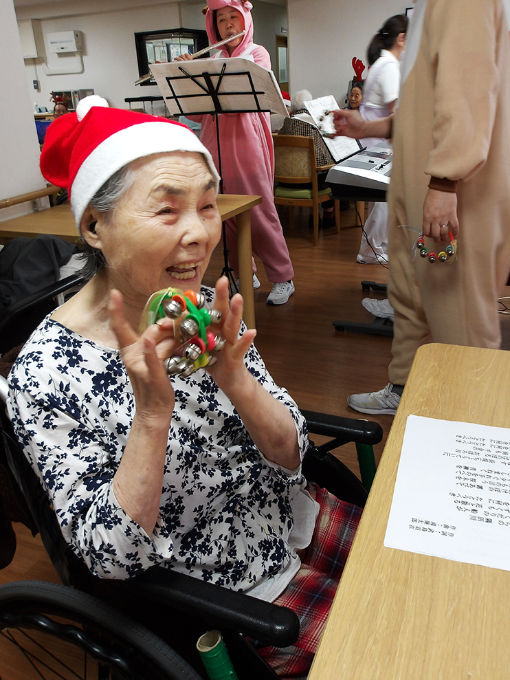 クリスマス会-1　ニチイホーム仲町台