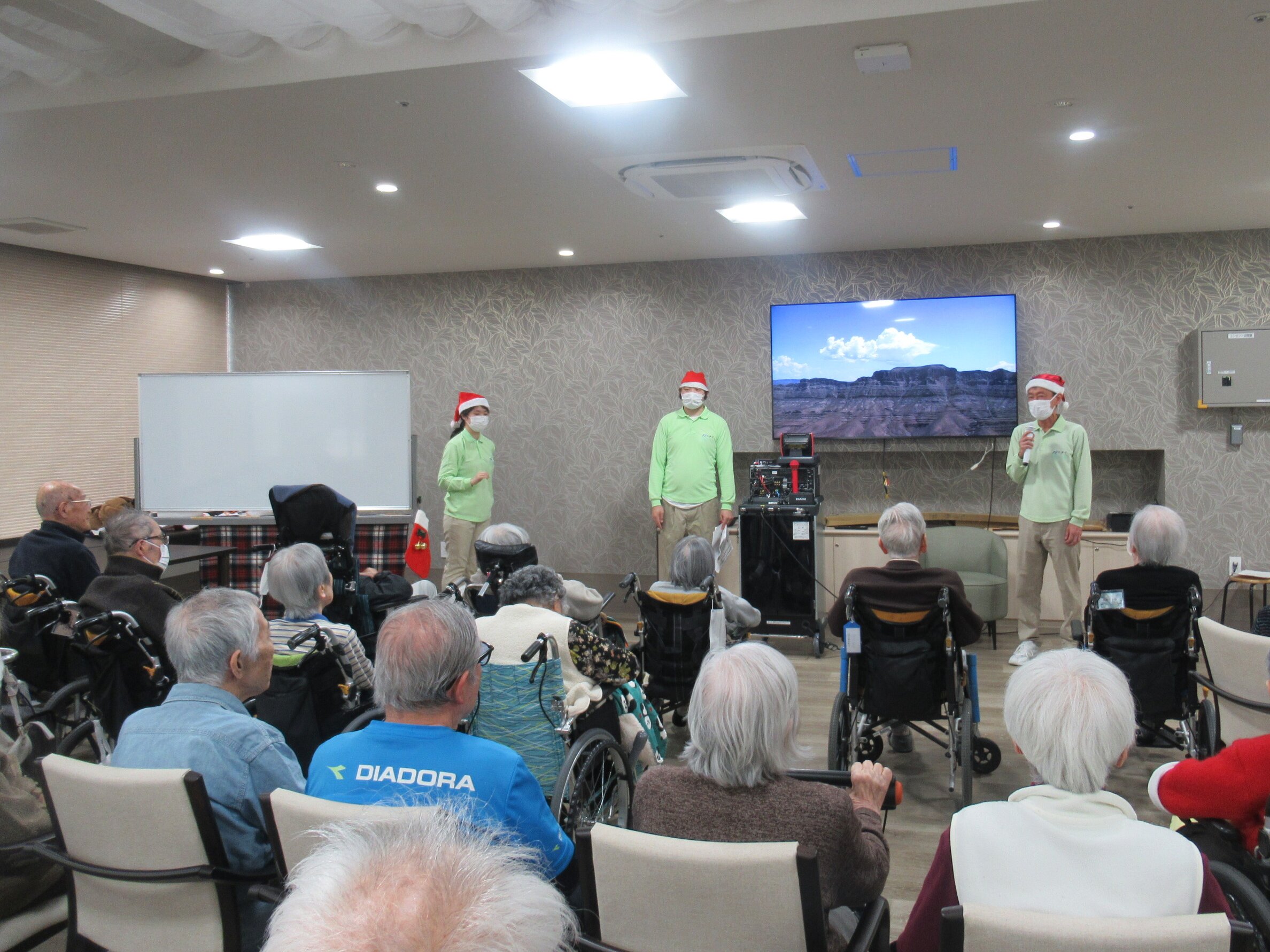 クリスマス会-1　ニチイホーム中野南台