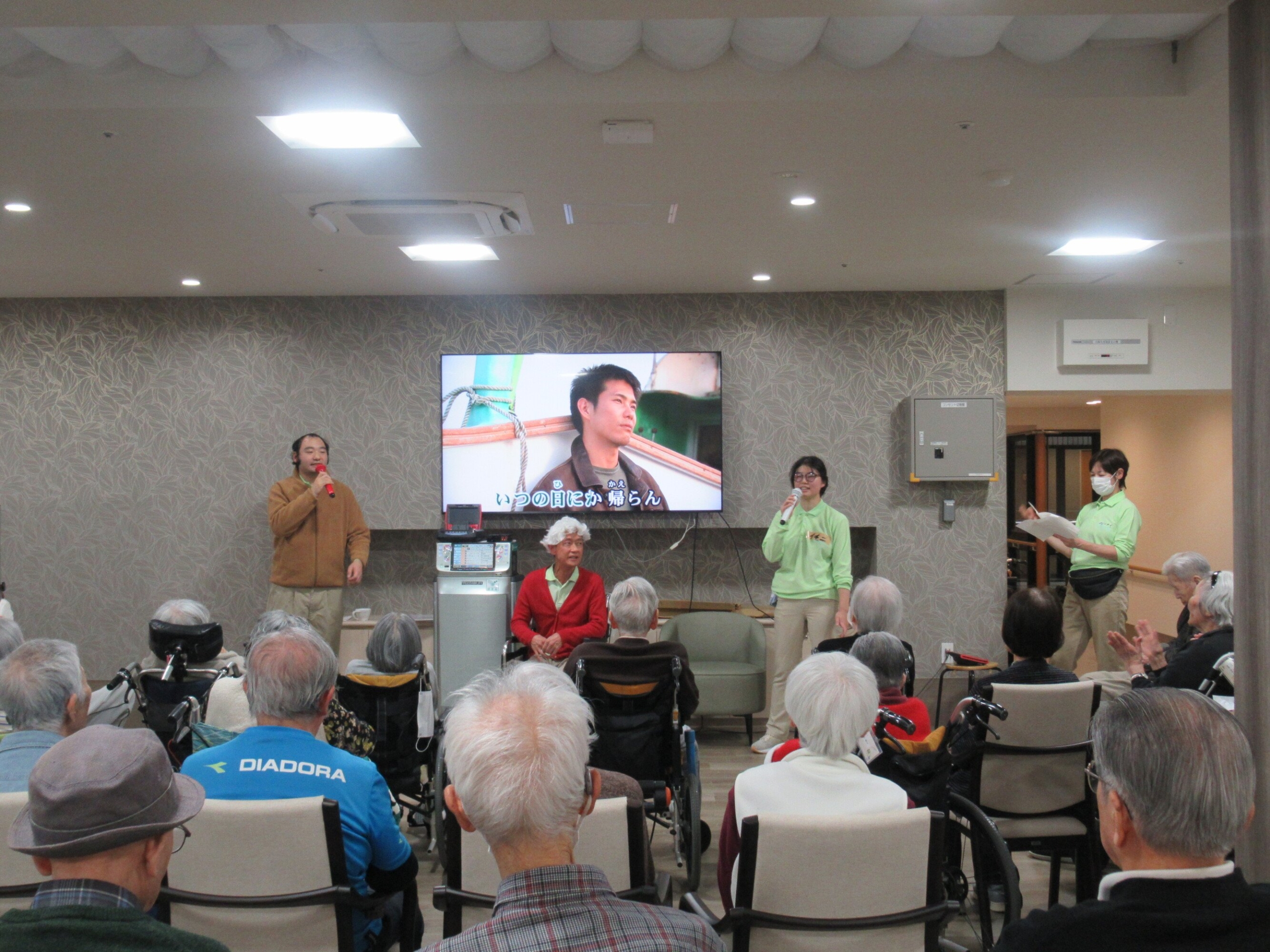 クリスマス会-3　ニチイホーム中野南台