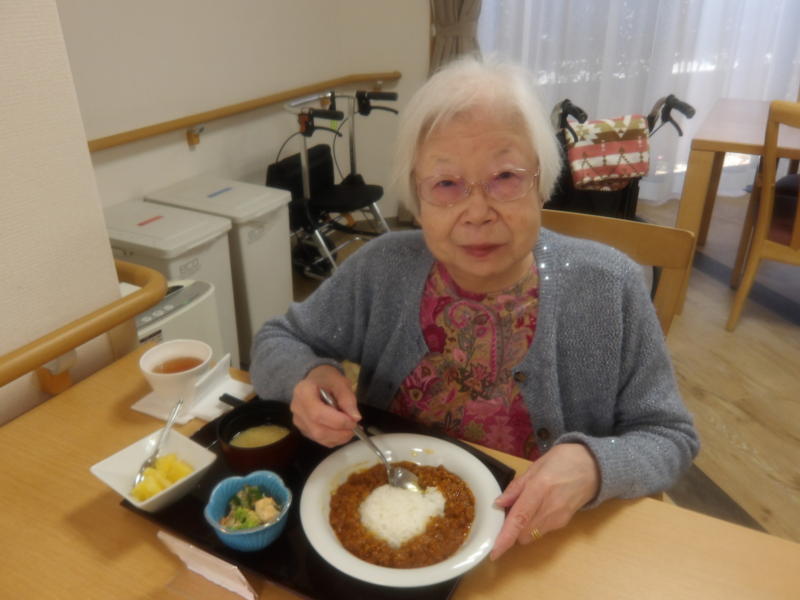 華麗なる日曜日-1　ニチイホーム練馬高野台