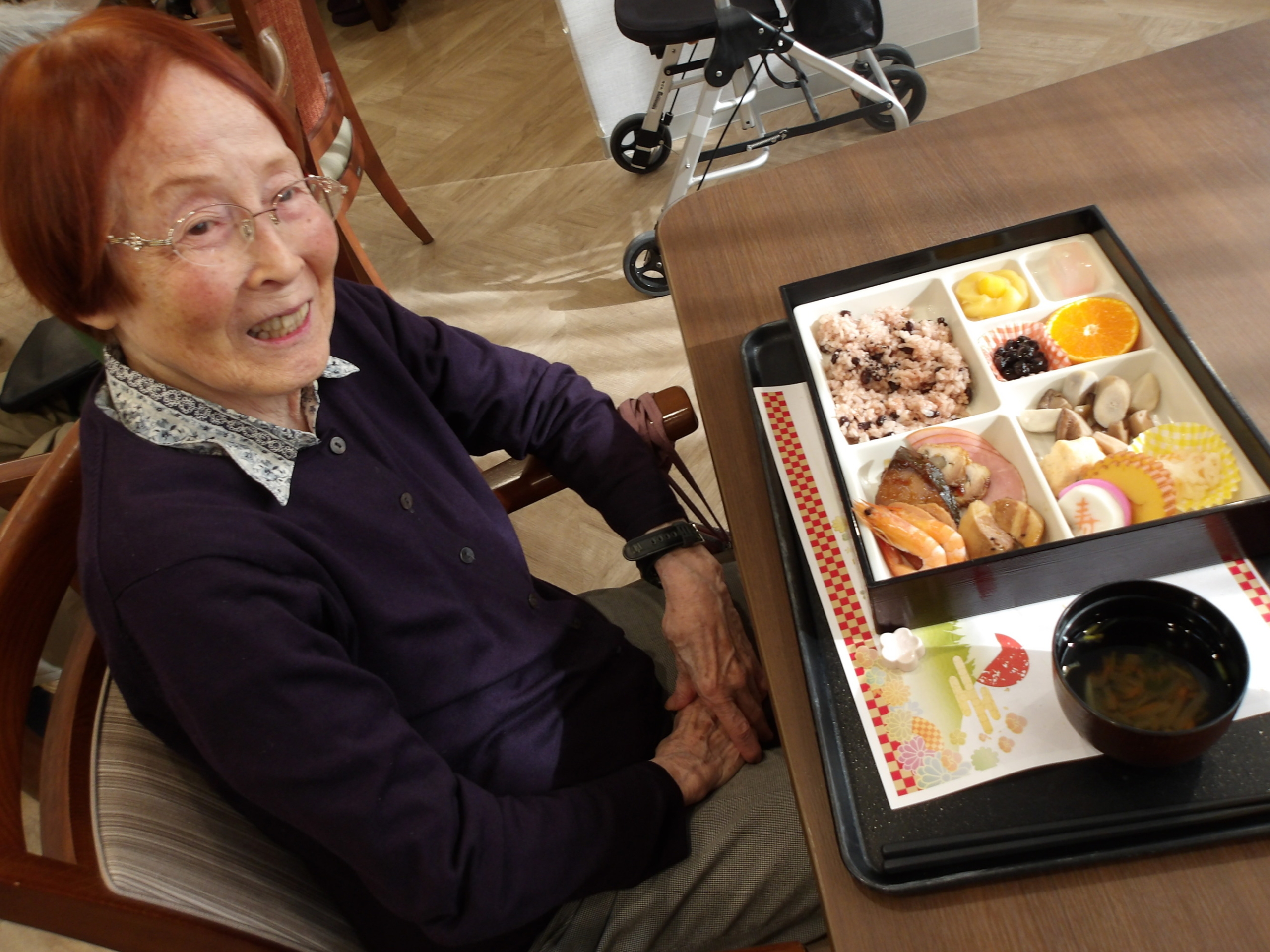 おせち料理-3　ニチイホーム野方