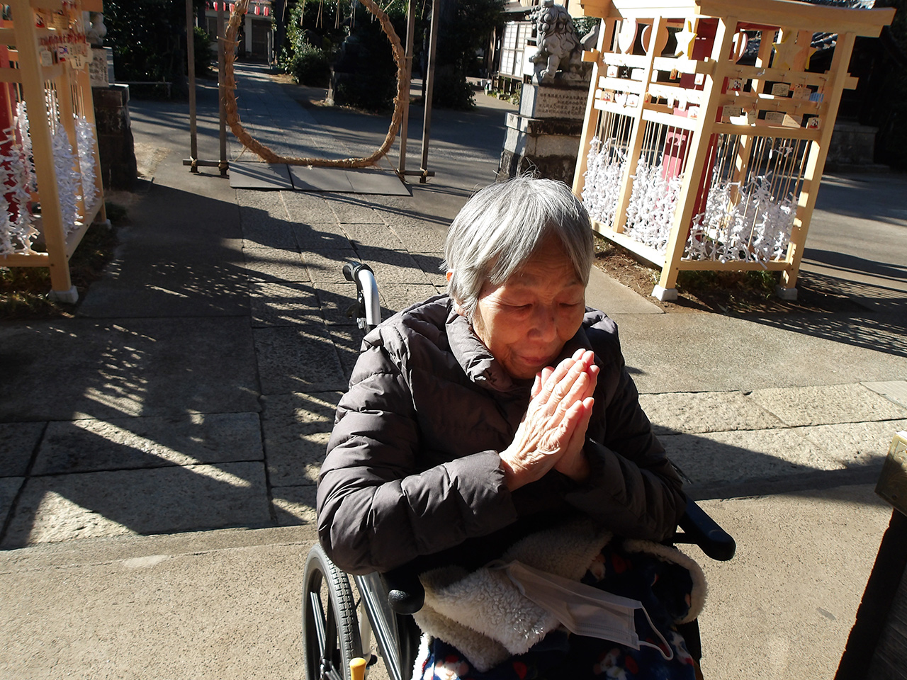 初詣へ-3 ニチイホーム野方