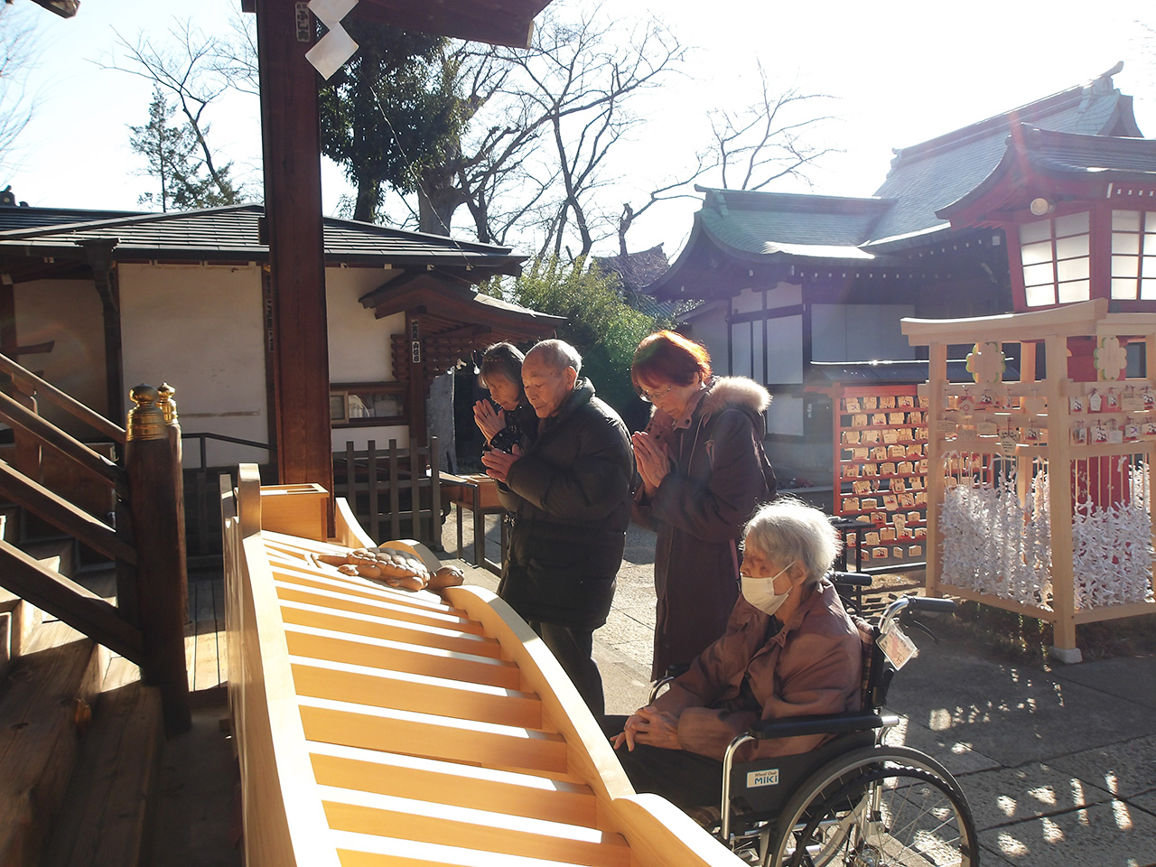 初詣へ-5 ニチイホーム野方