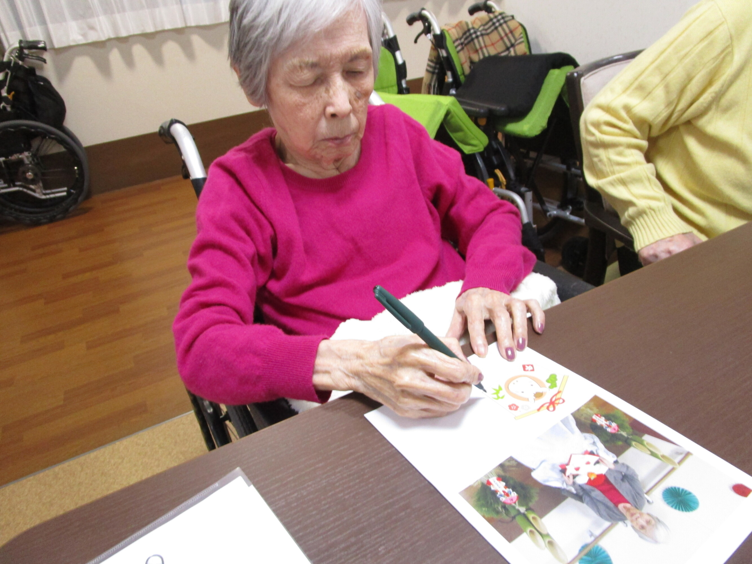 年賀状作り-1 ニチイホーム成城