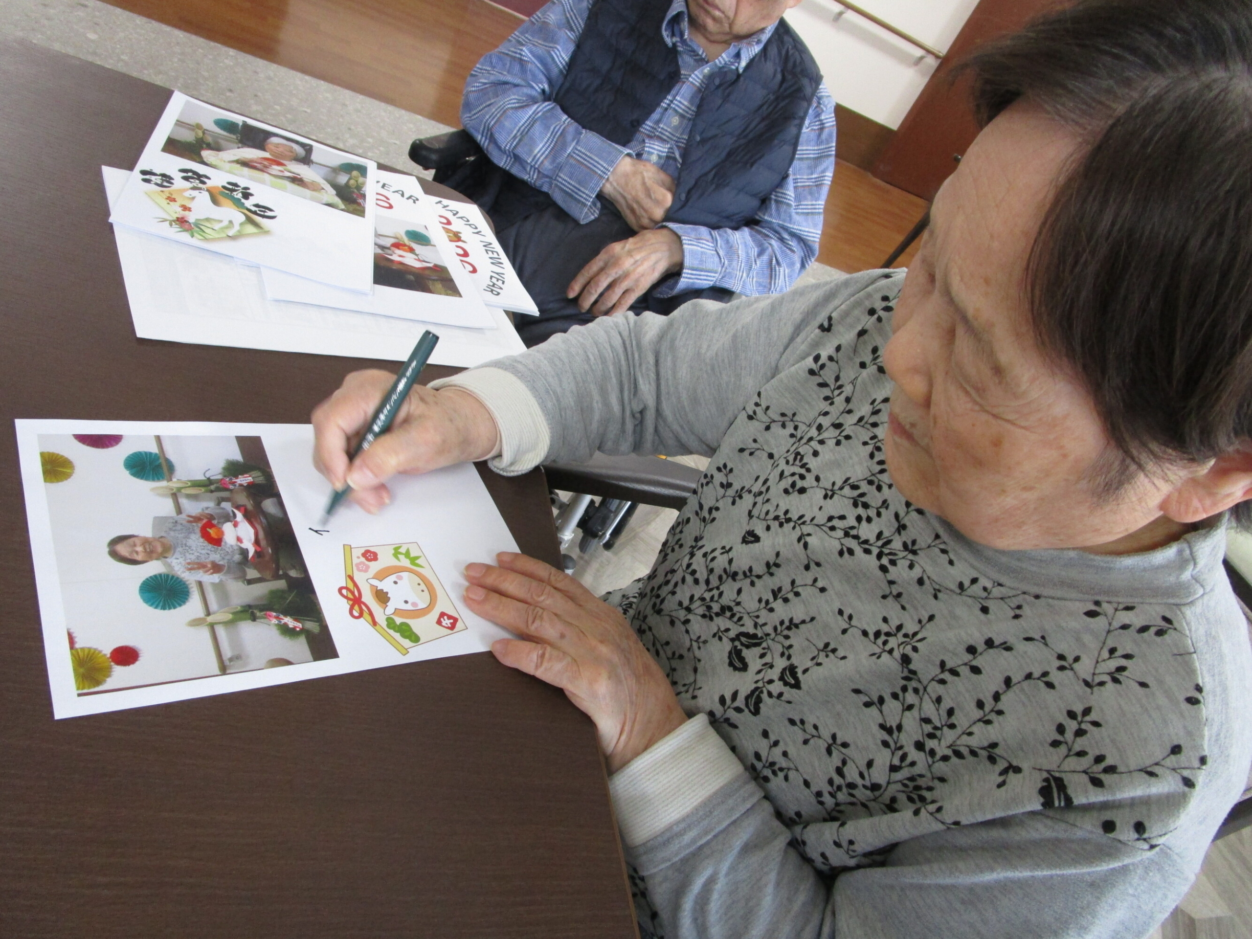 年賀状作り-3　ニチイホーム成城