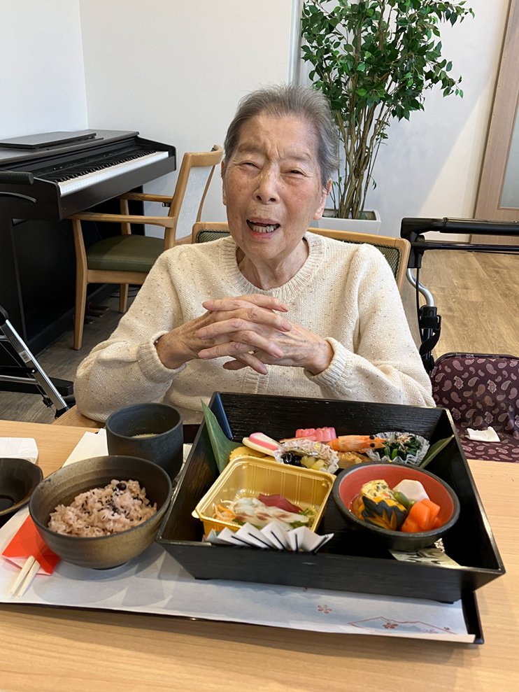 おせち料理-6 ニチイホーム杉並松庵