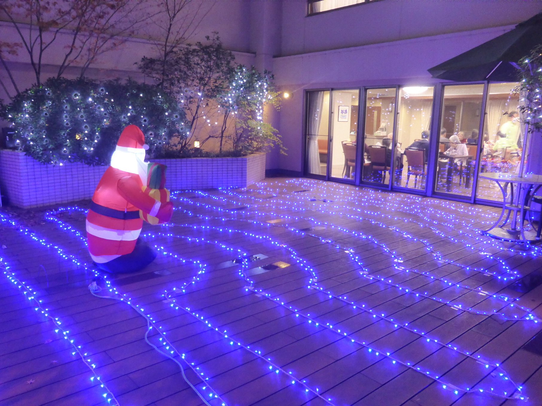 クリスマスイルミネーション-3　ニチイホーム用賀