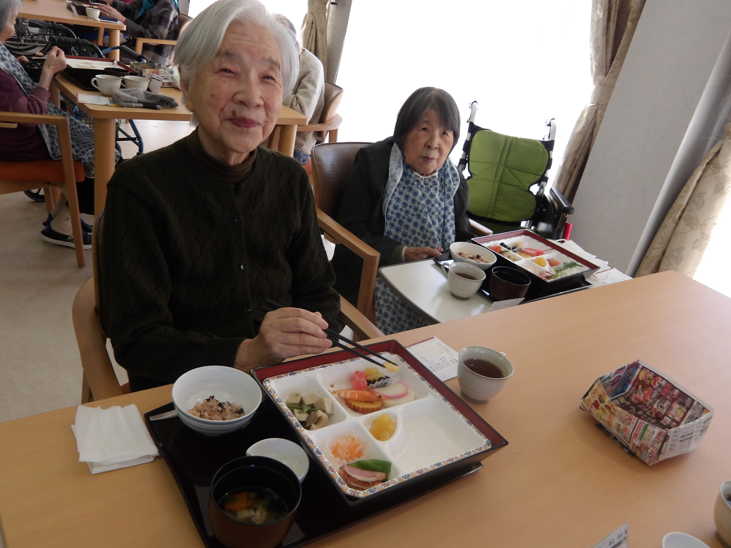 ニチイホーム東府中おせち４