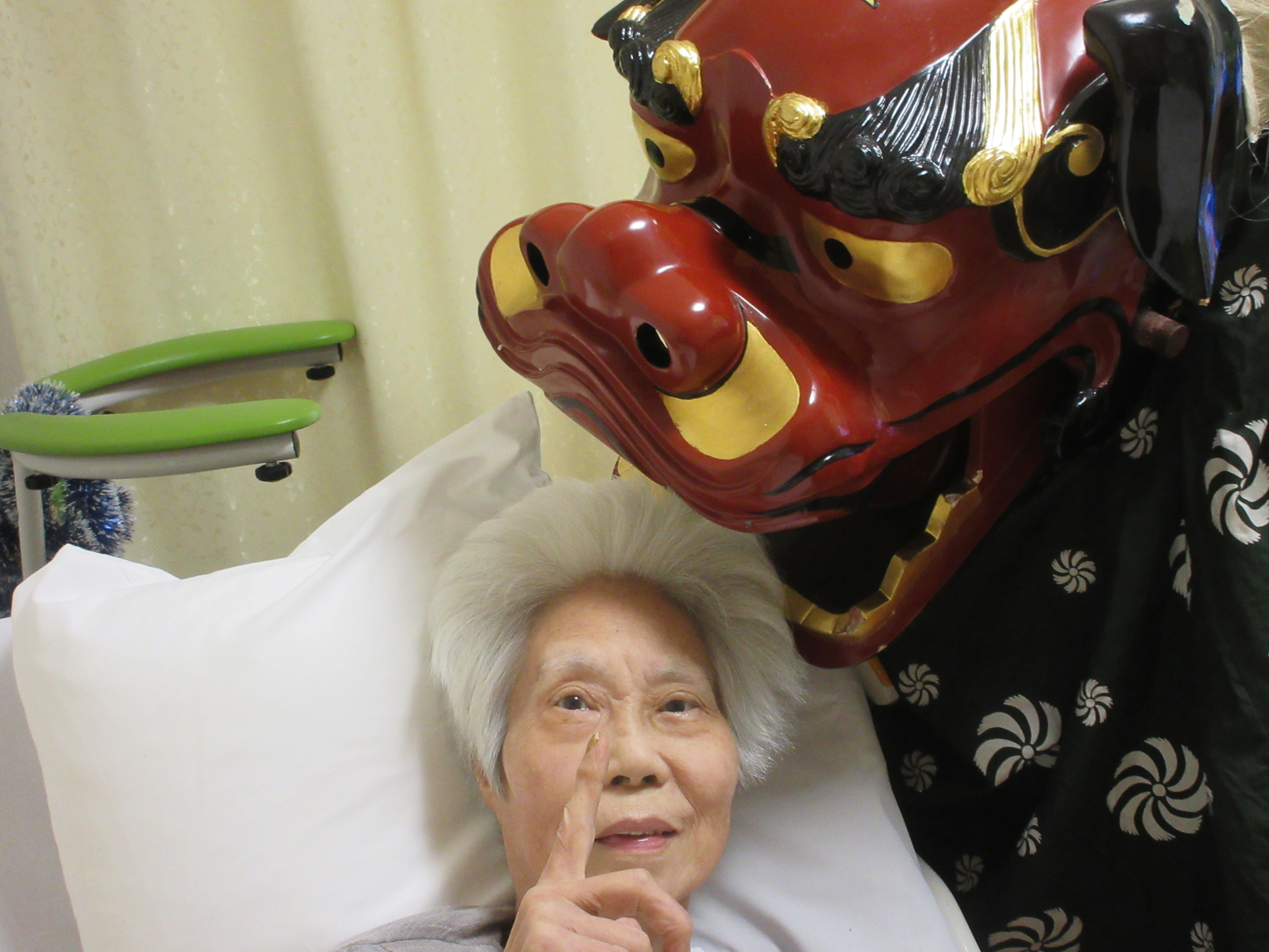 ニチイホーム登戸の獅子舞５