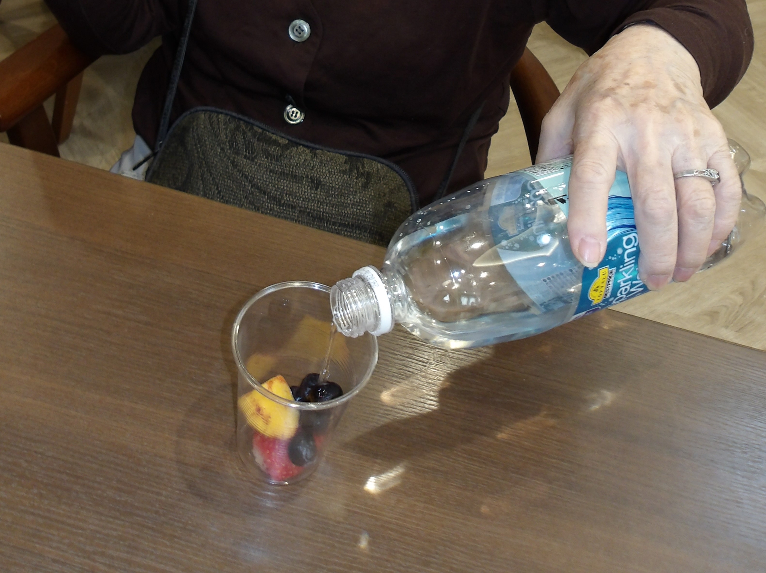 ニチイホーム野方のフルーツカクテル１