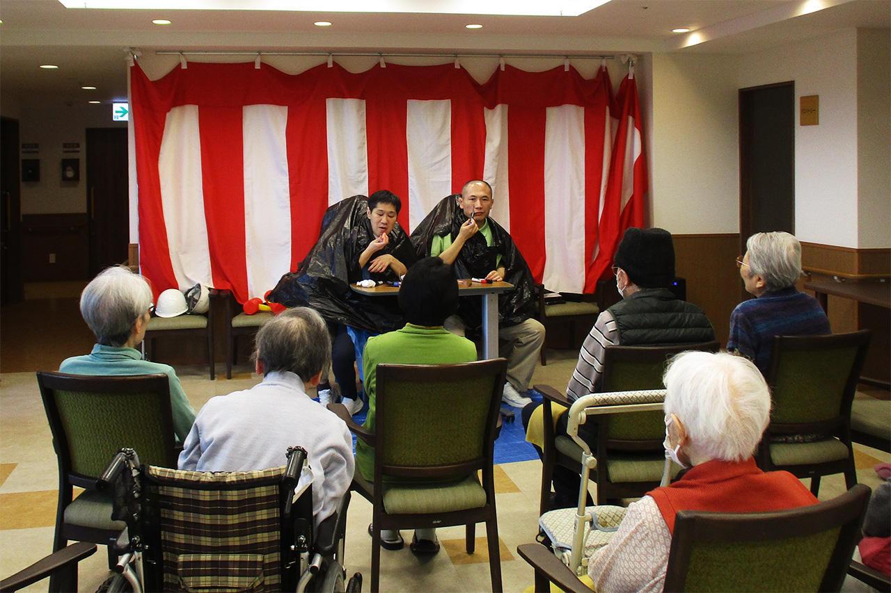 新年会-2 ニチイホーム柏の葉