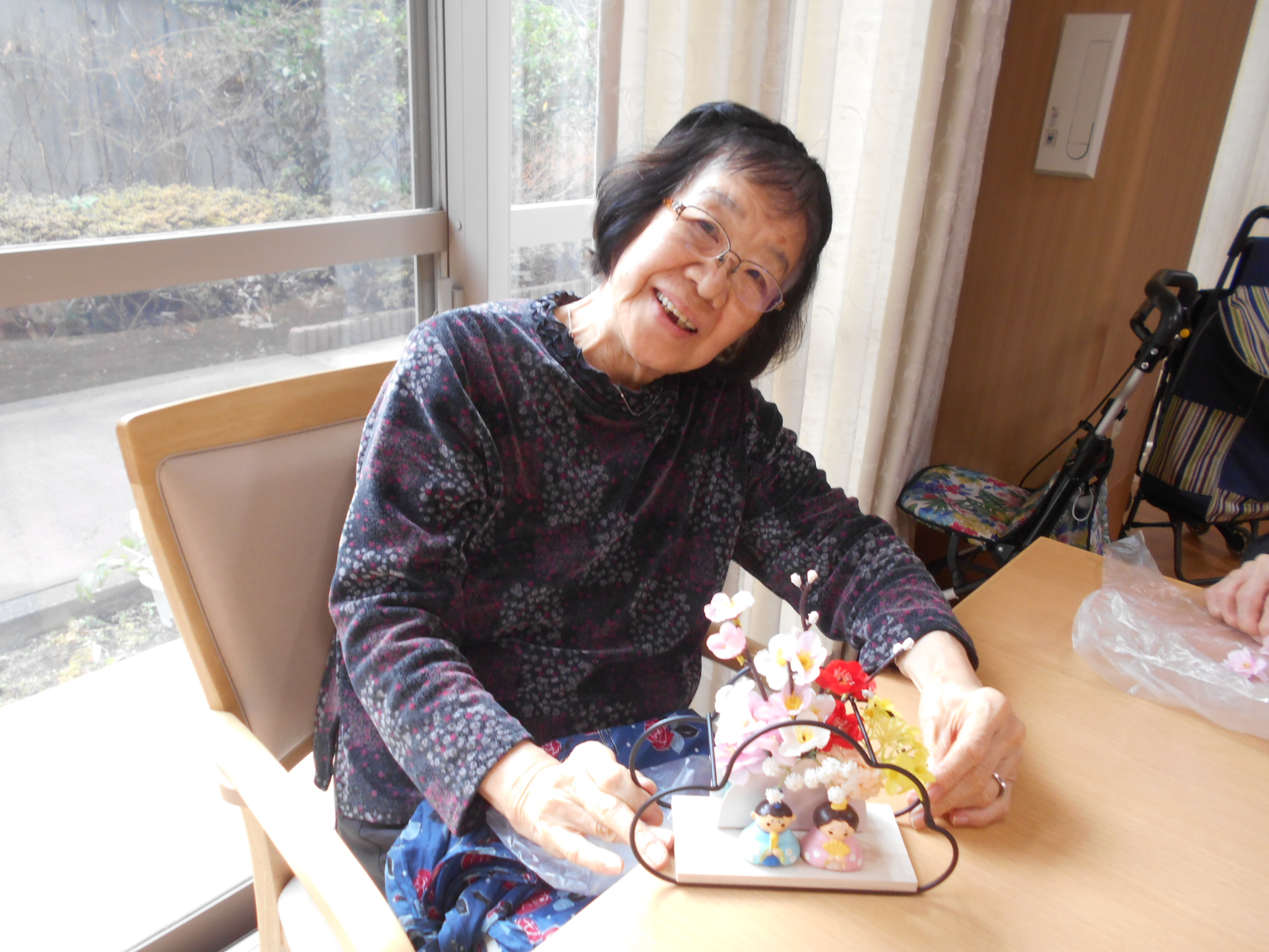 ひな人形飾りを作りました♪-4 ニチイホーム西武柳沢